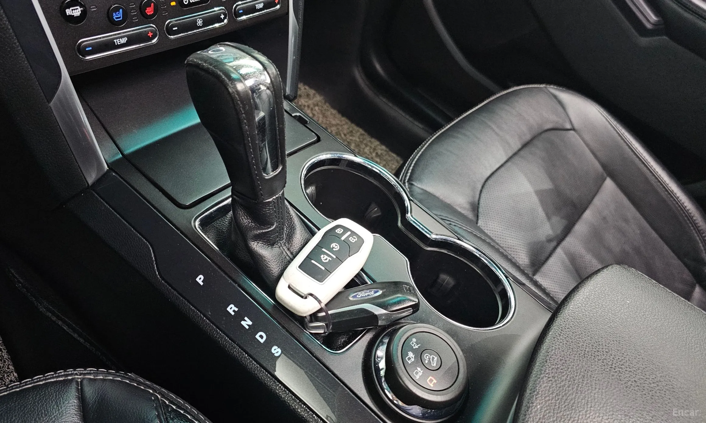 Ford Explorer превью 9