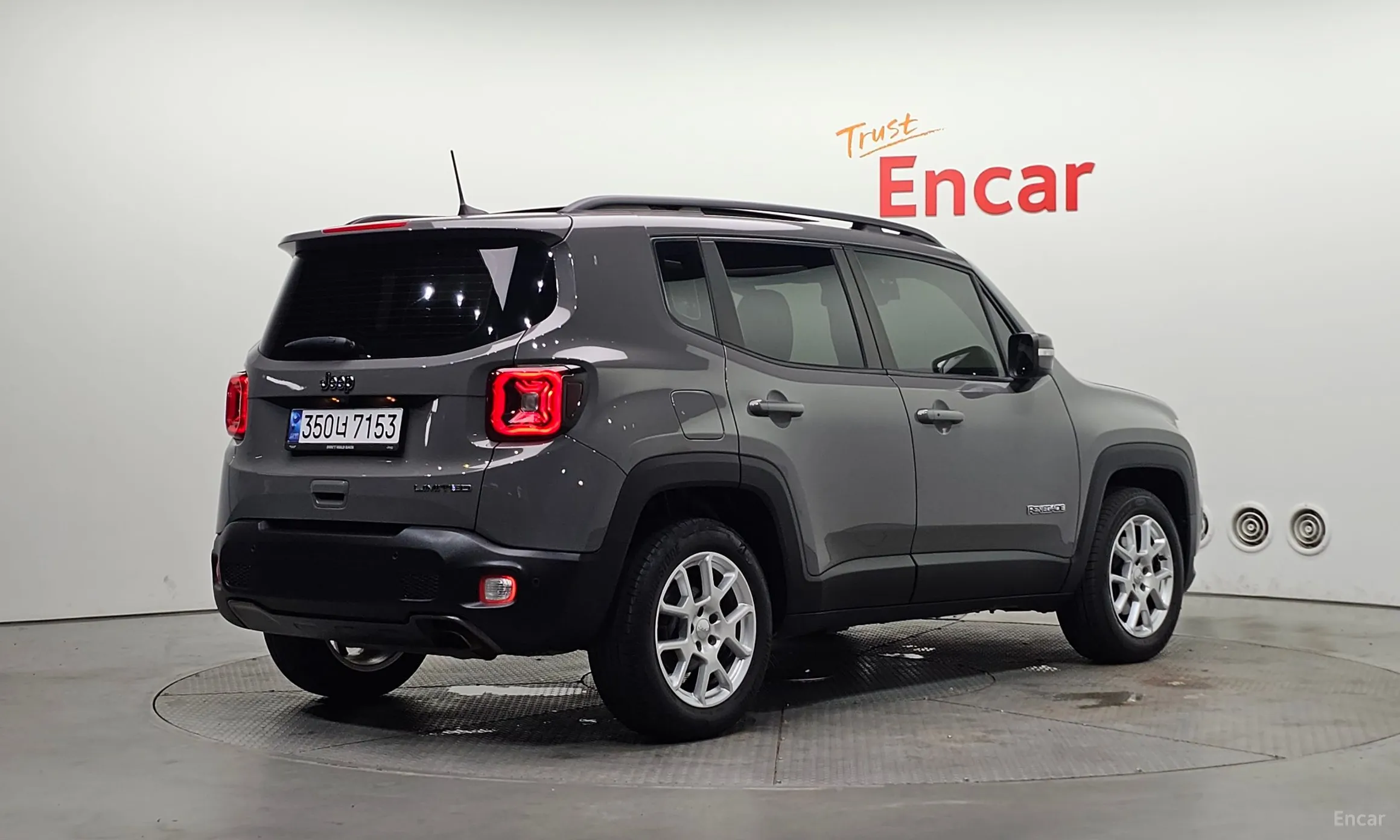 Jeep Renegade превью 2