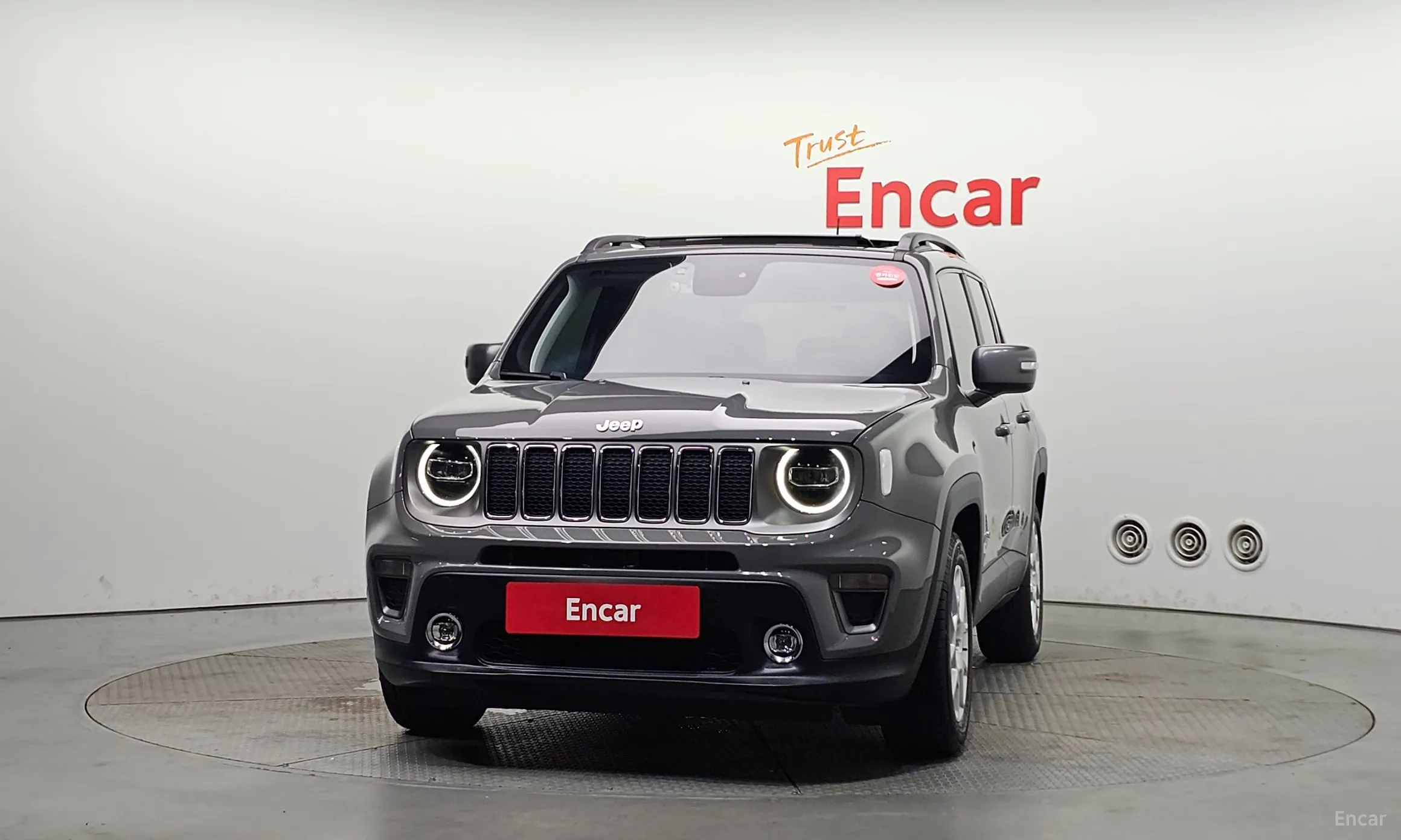 Jeep Renegade превью 3
