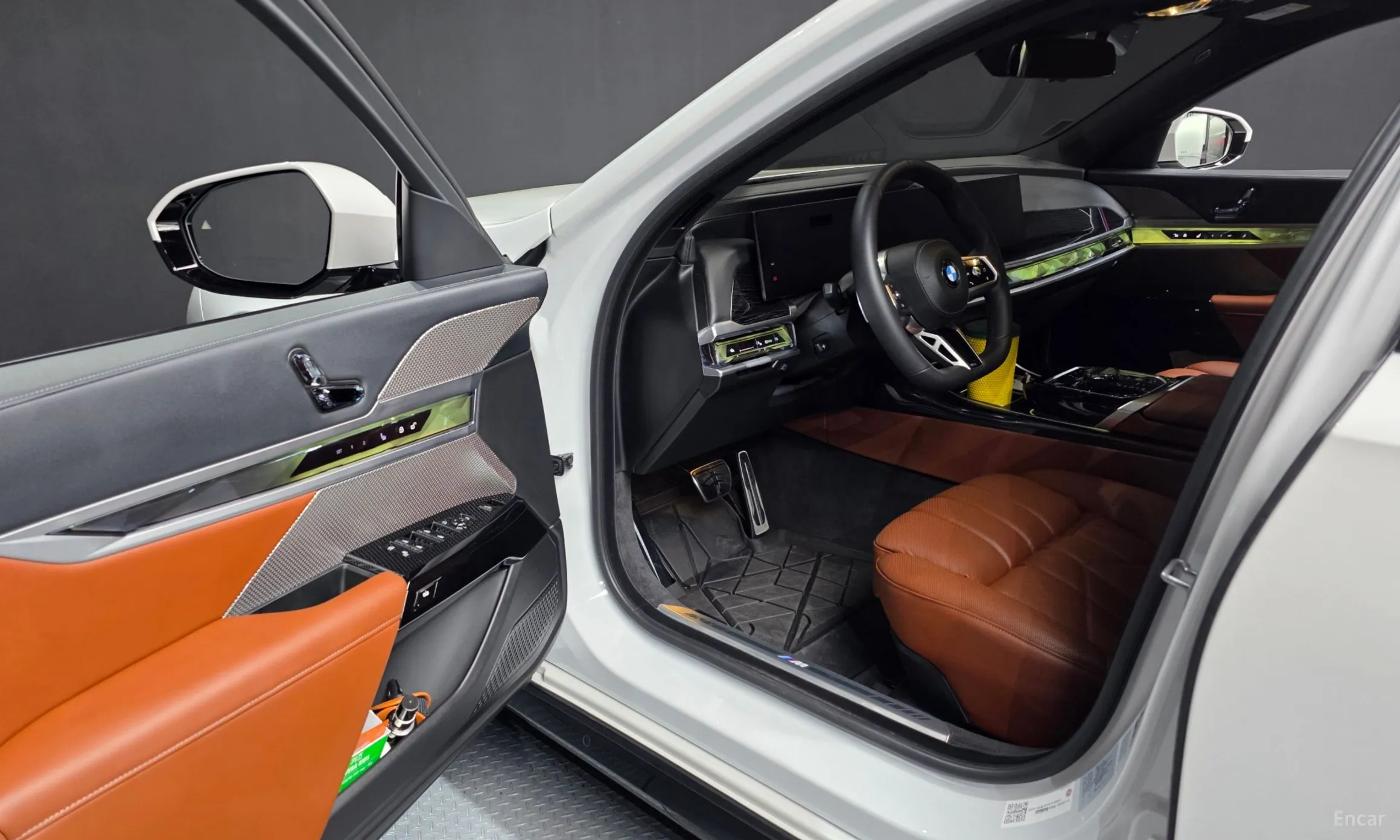 BMW 7 Series (G70) превью 10