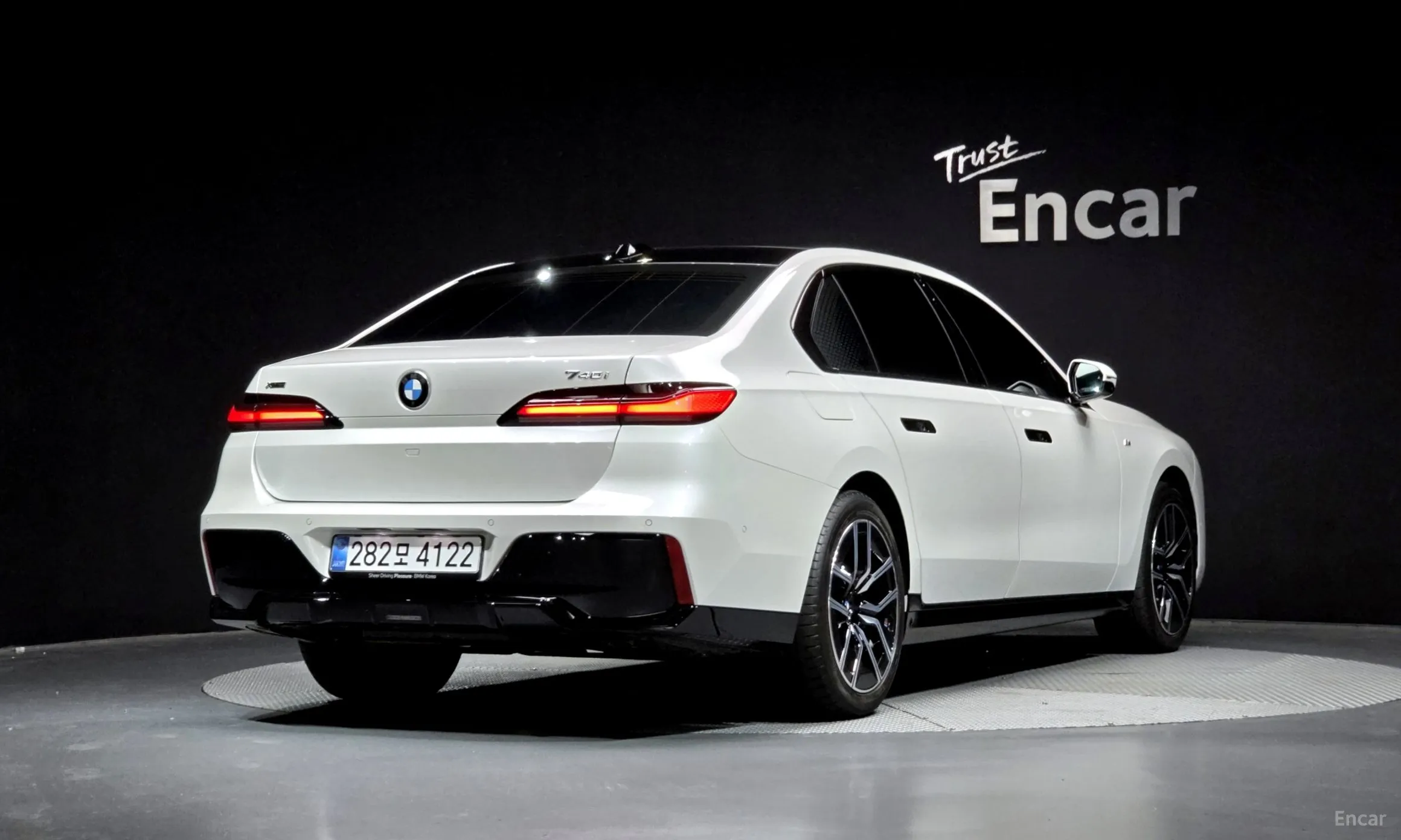 BMW 7 Series (G70)