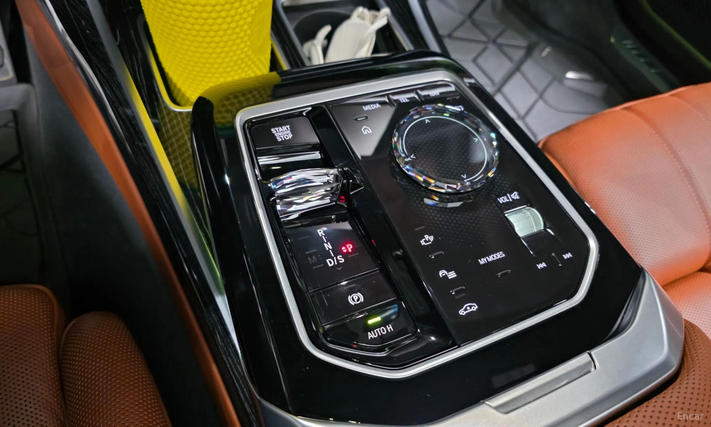 BMW 7 Series (G70) превью 9