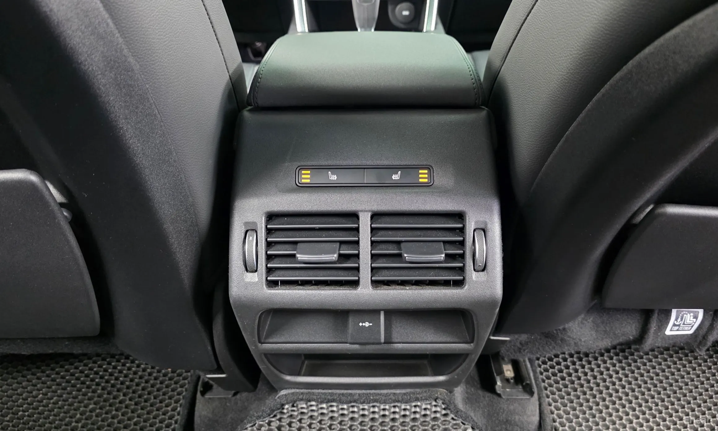 Land Rover Discovery Sports превью 18
