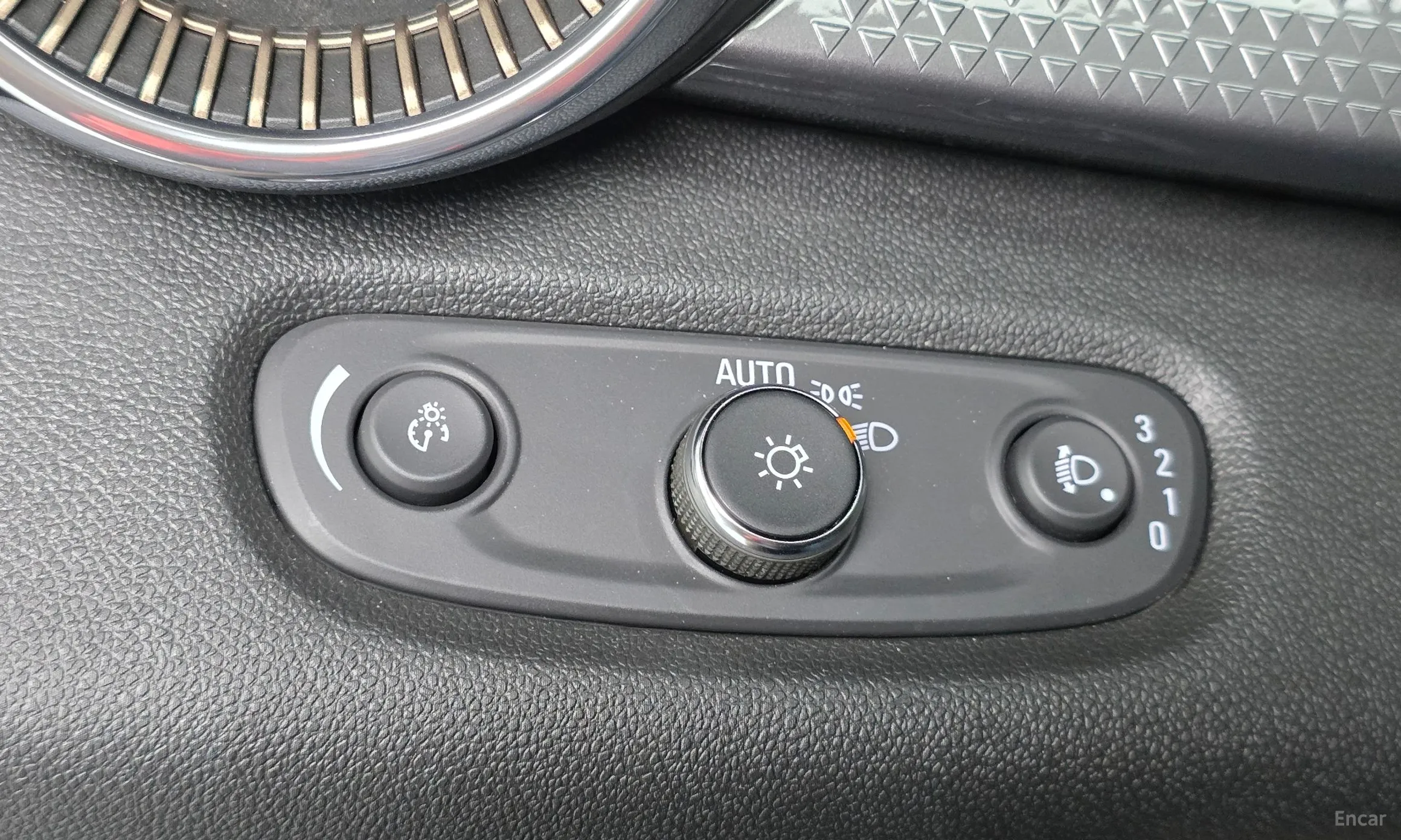 Chevrolet (GM Daewoo) Trax Crossover превью 13