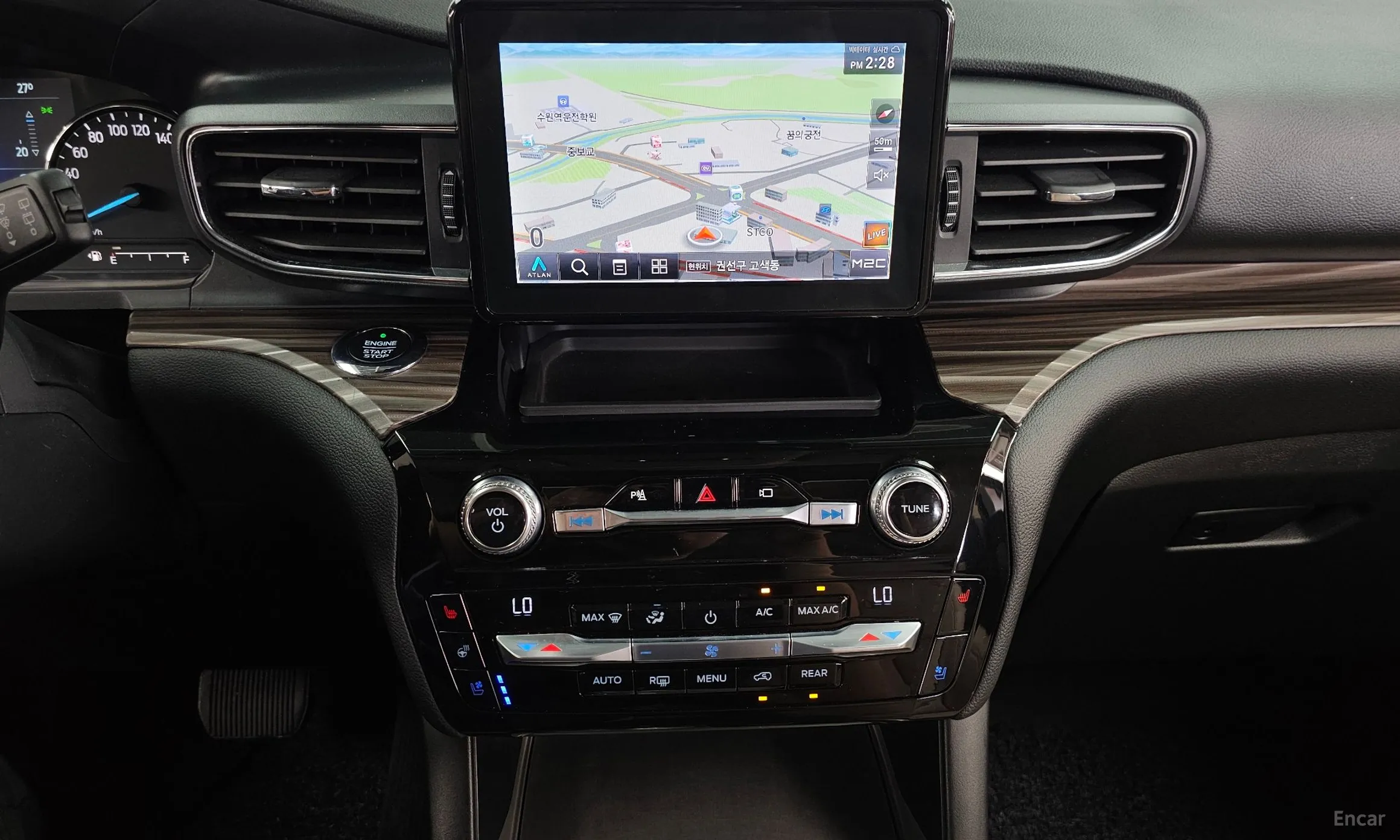 Ford Explorer 6th Generation превью 14