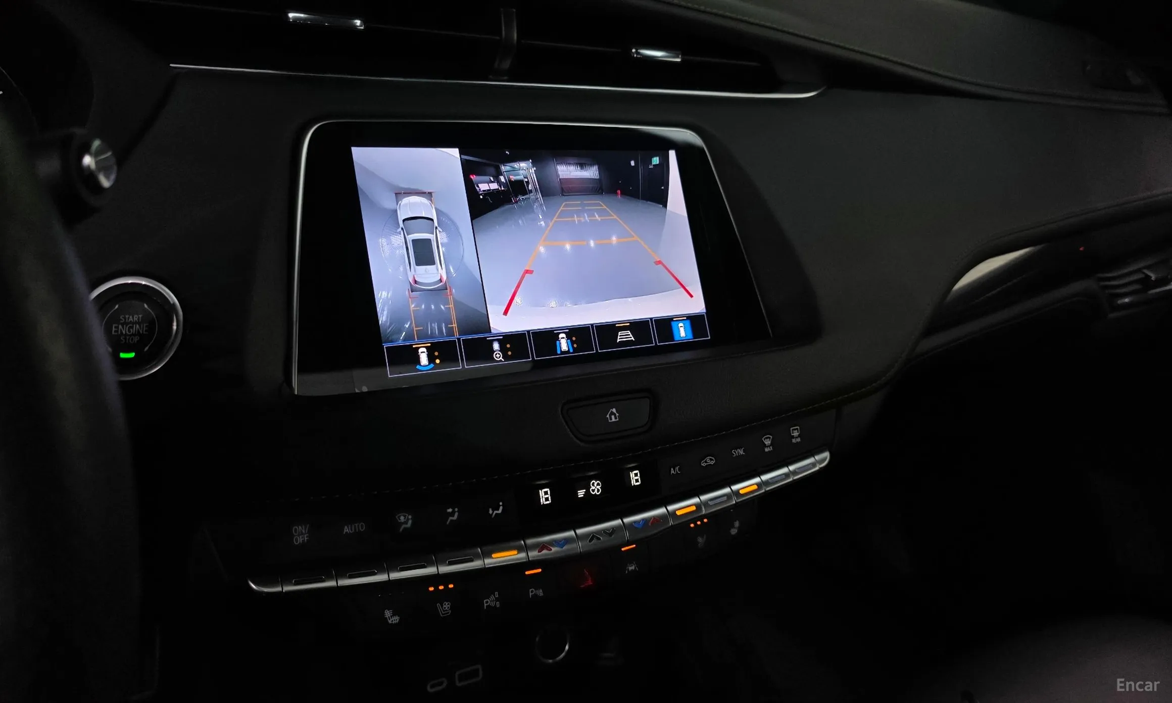 Cadillac XT4 превью 18