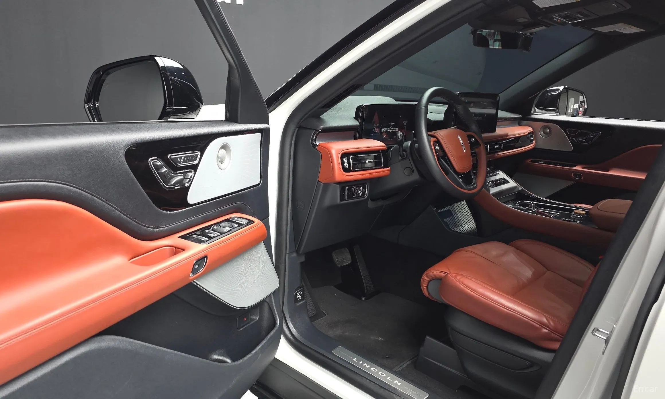 Lincoln Aviator 2nd Generation превью 10