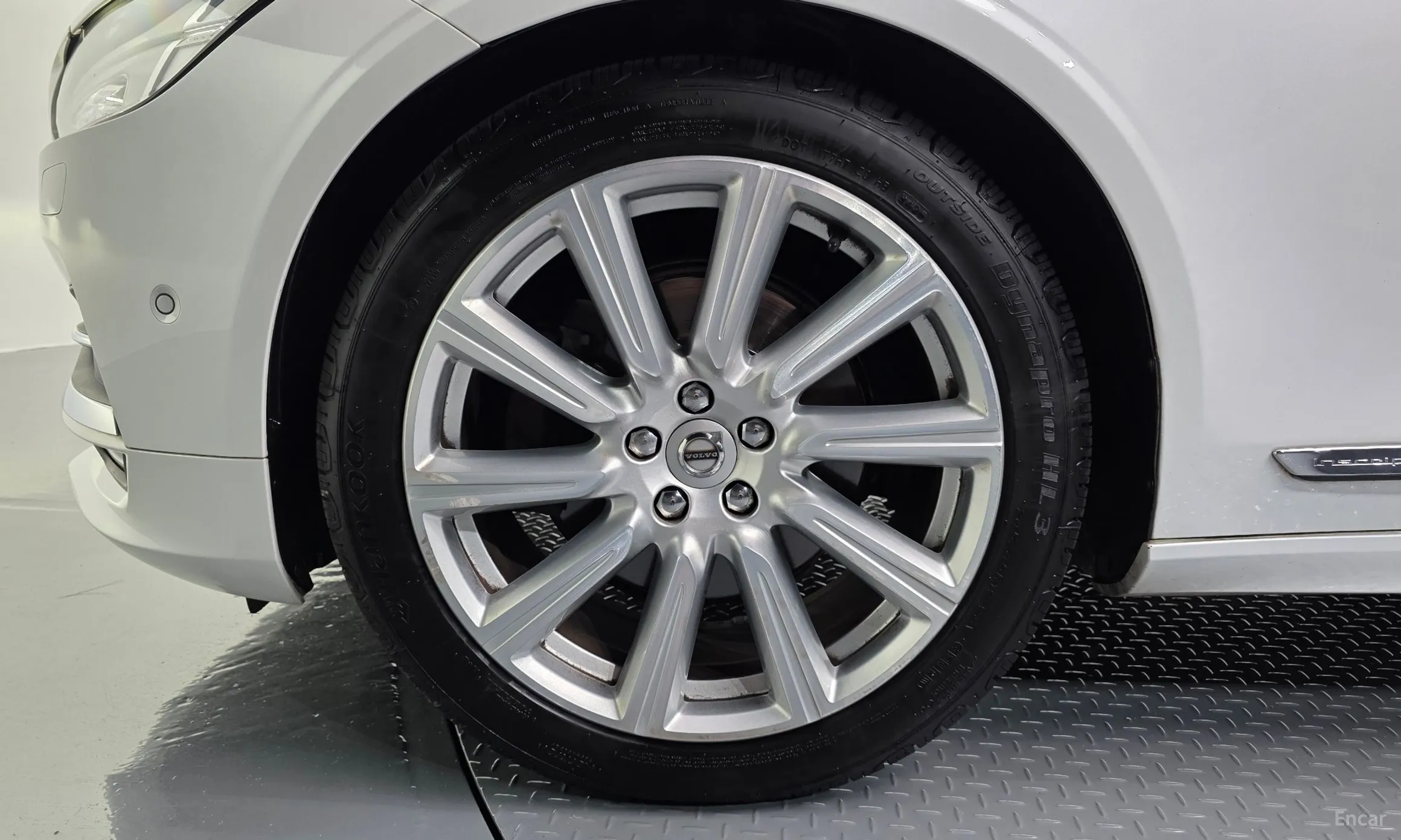 Volvo S90 превью 5