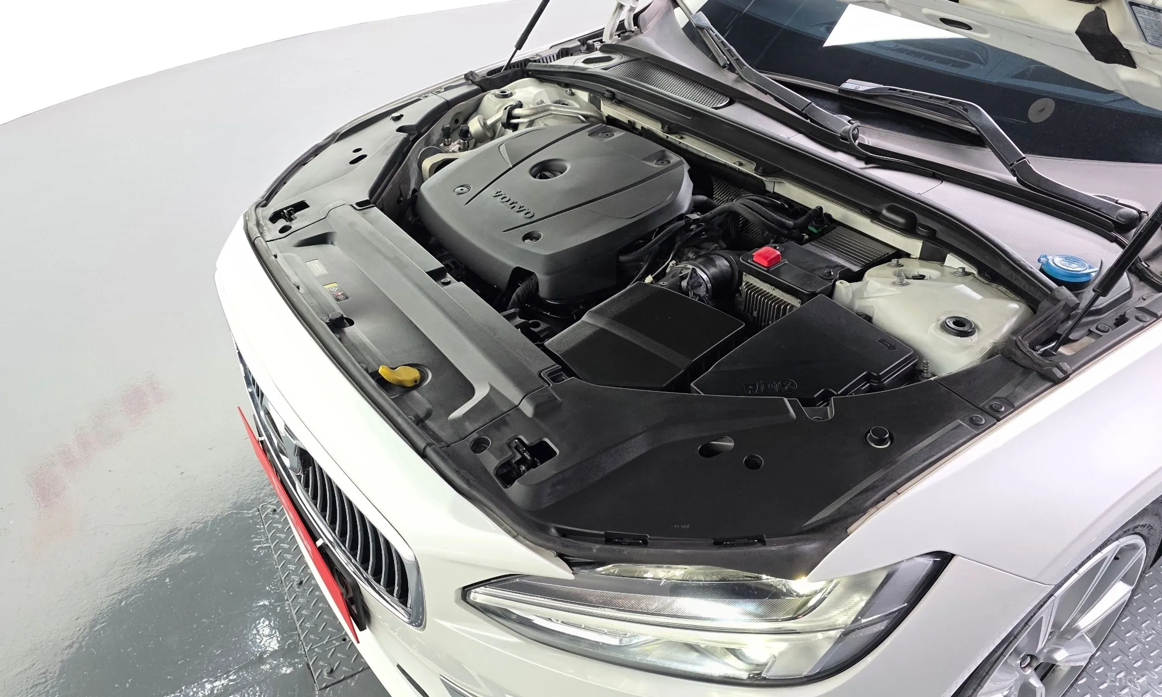 Volvo S90 превью 6