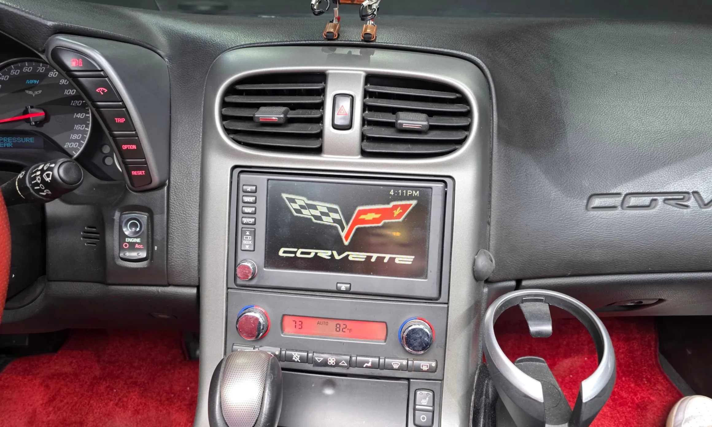 Chevrolet Corvette превью 13