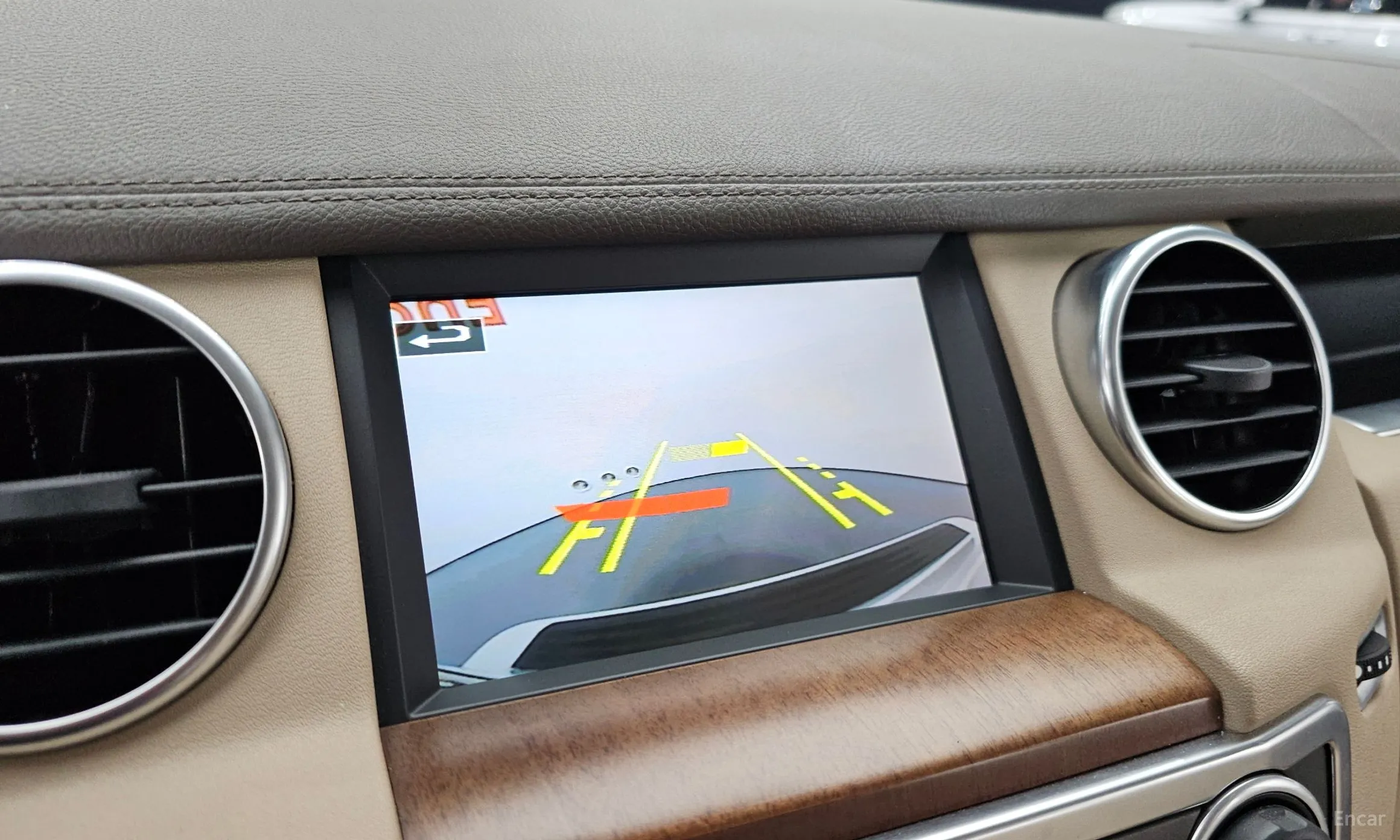 Land Rover Discovery 4 превью 14