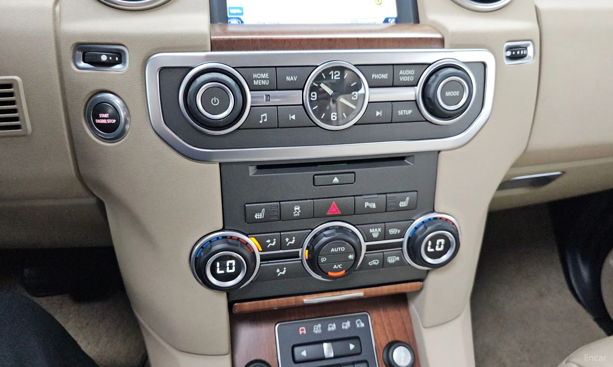 Land Rover Discovery 4 превью 17