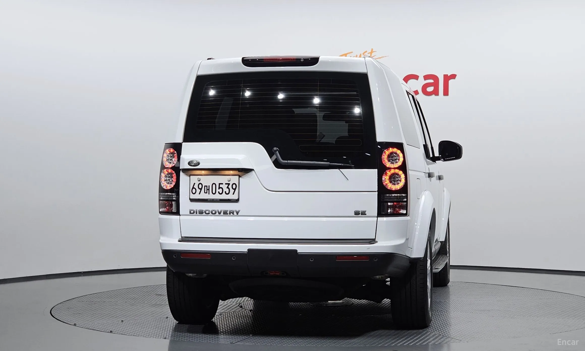 Land Rover Discovery 4 превью 4