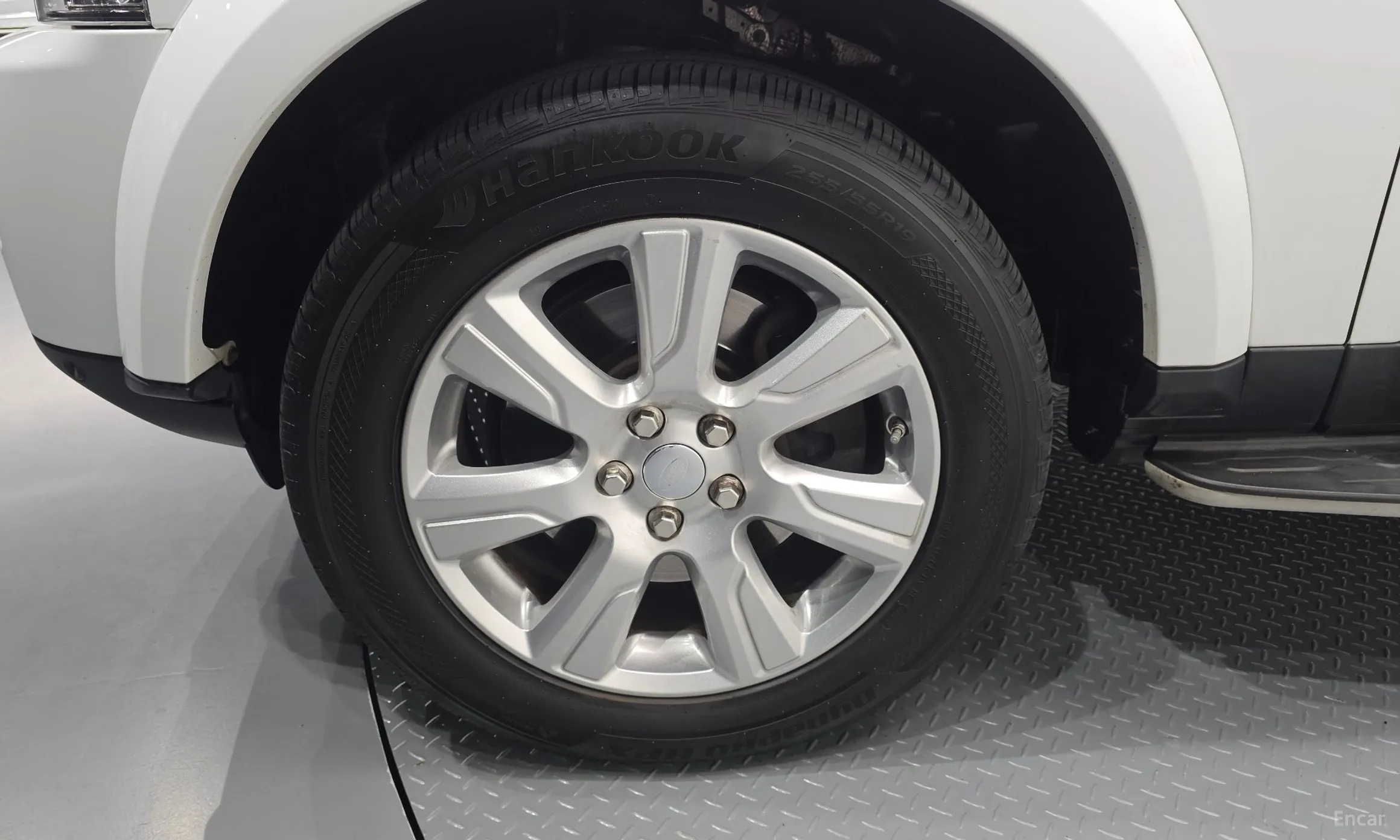 Land Rover Discovery 4 превью 5