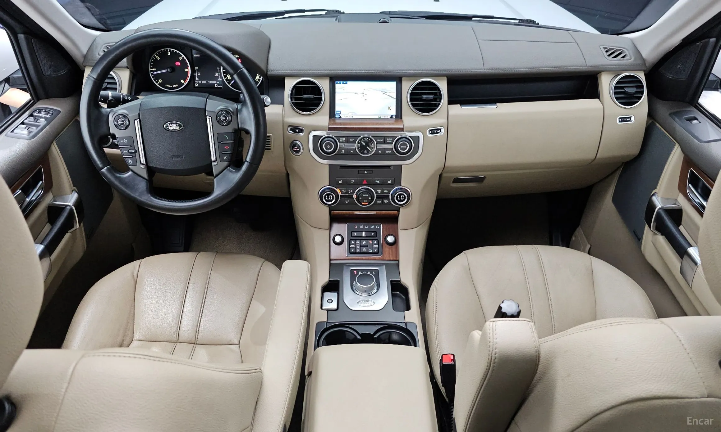 Land Rover Discovery 4 превью 7
