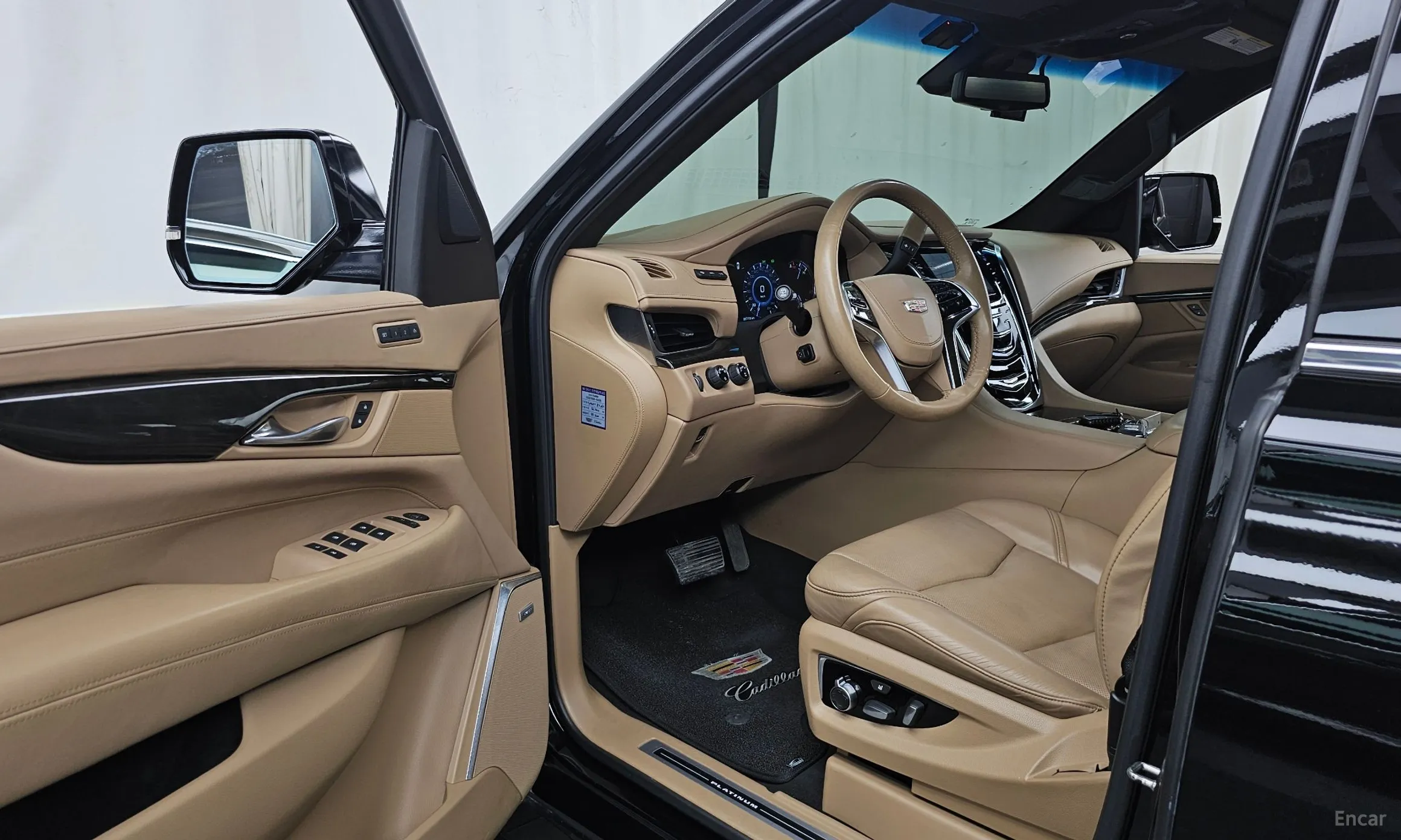 Cadillac Escalade превью 10