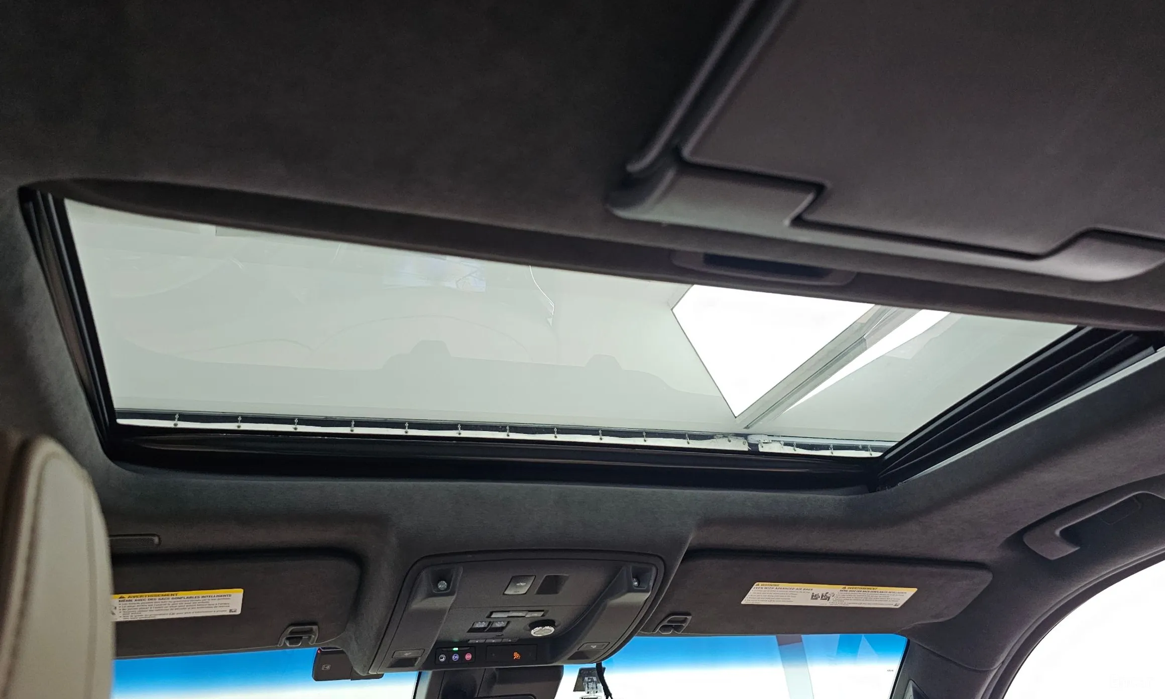 Cadillac Escalade превью 17