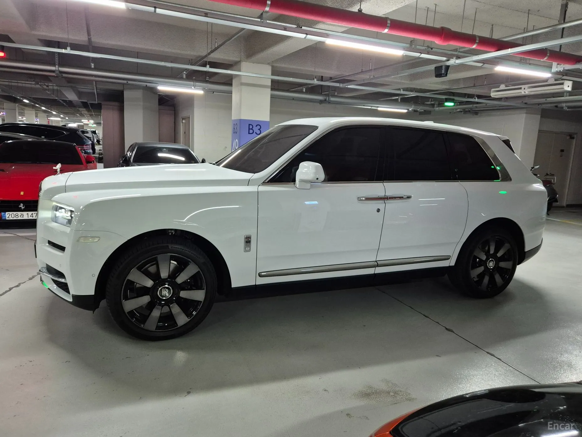 Rolls-Royce Cullinan превью 2