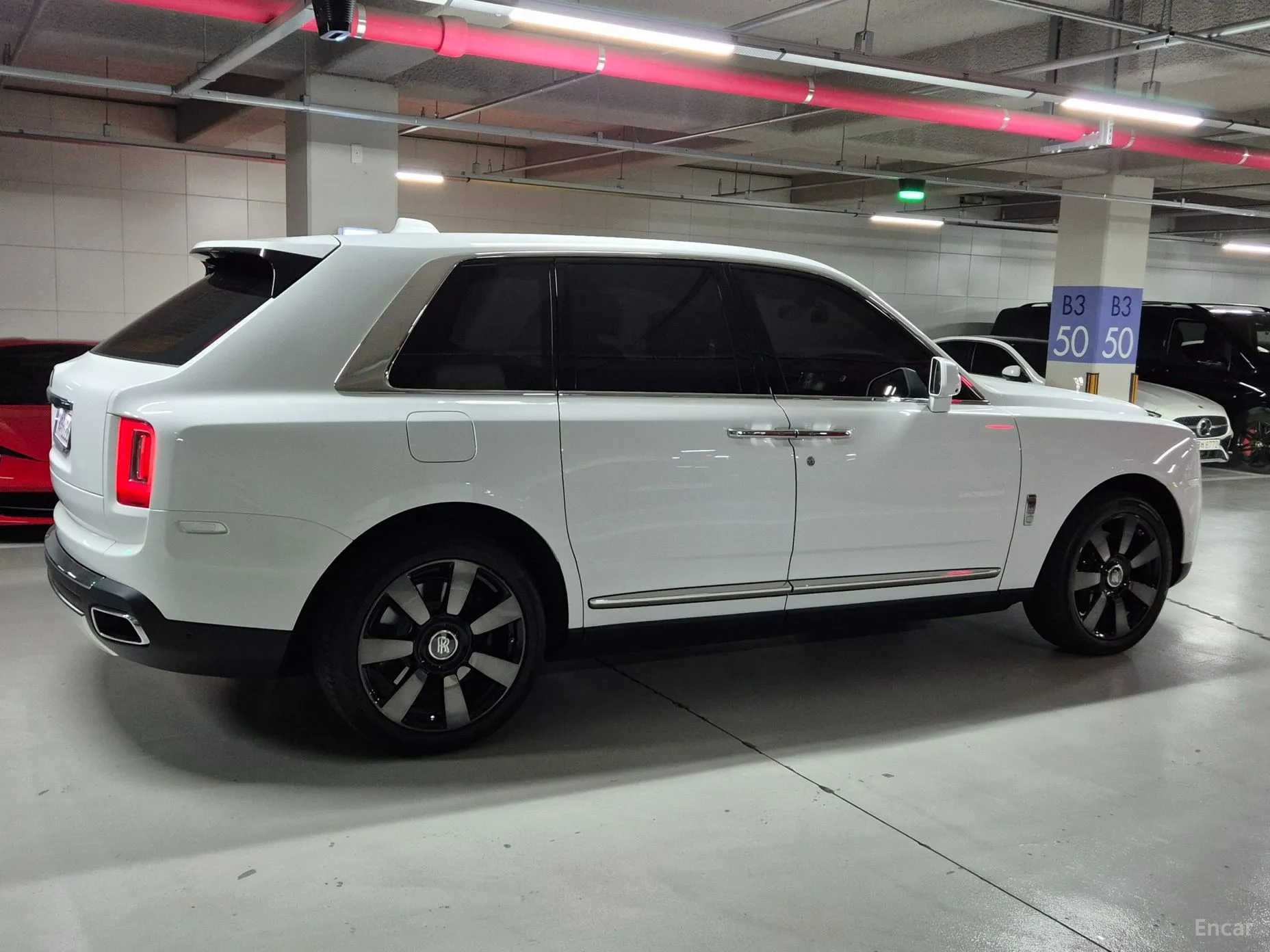 Rolls-Royce Cullinan превью 4