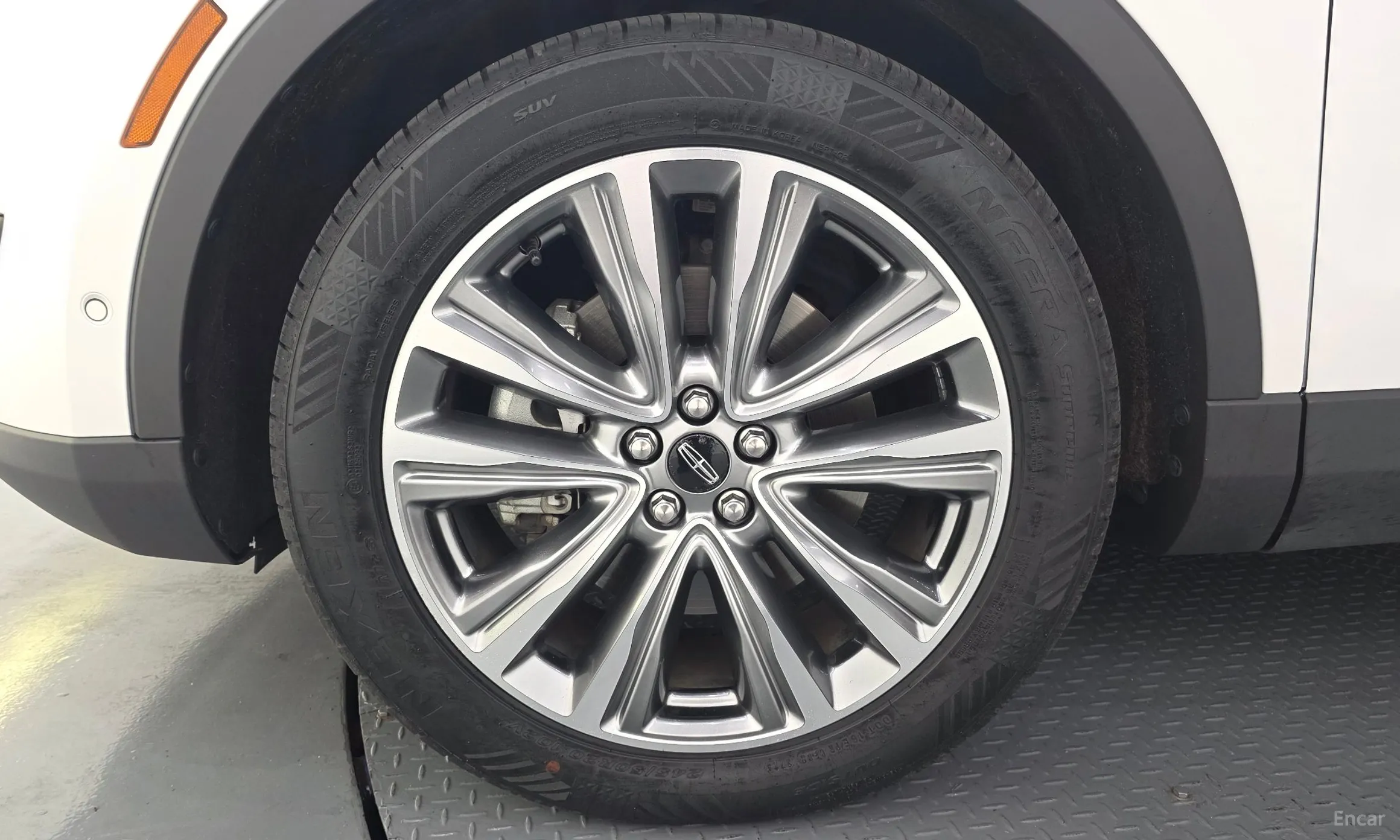 Lincoln MKX 2nd Generation превью 5