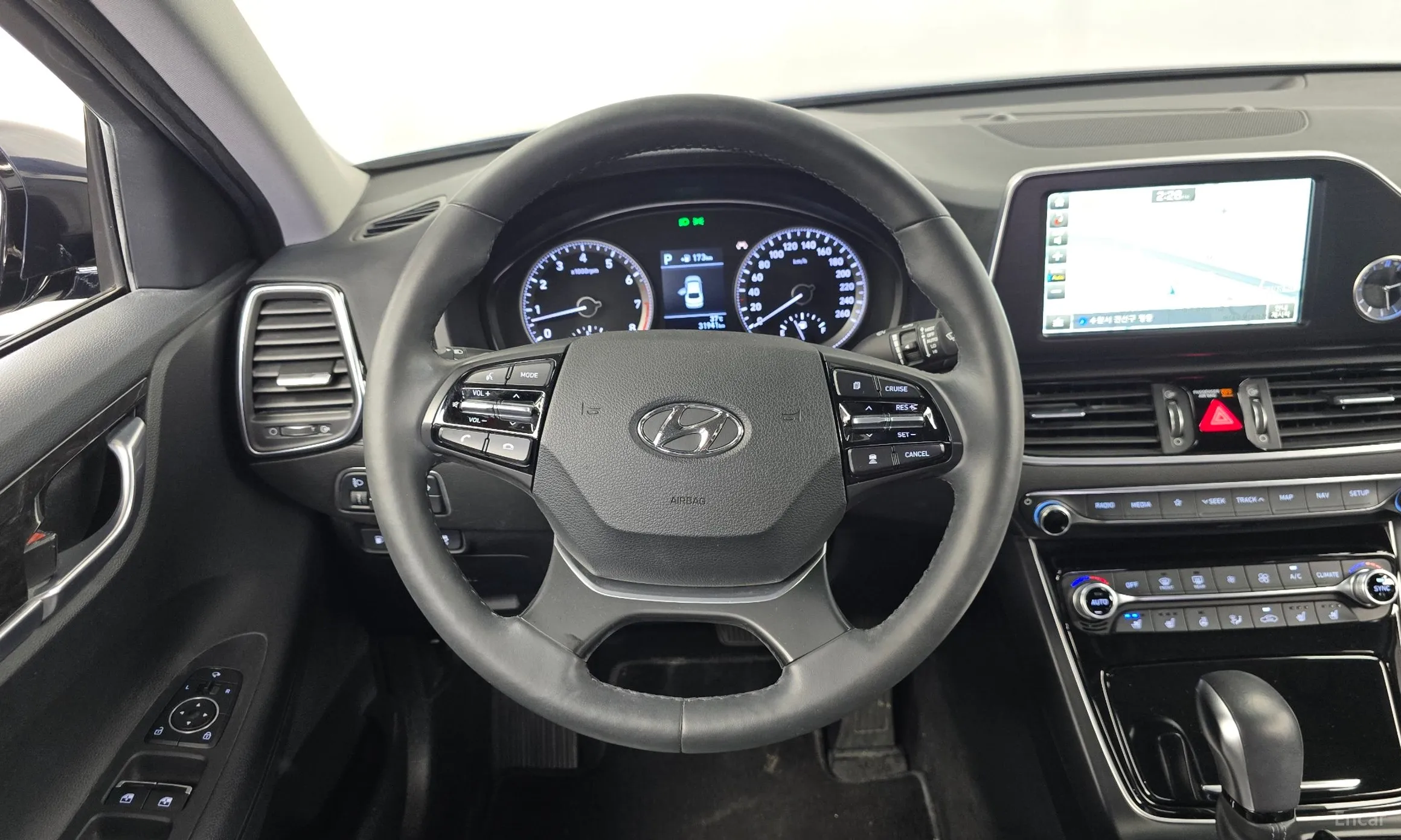 Hyundai Grandeur IG превью 13