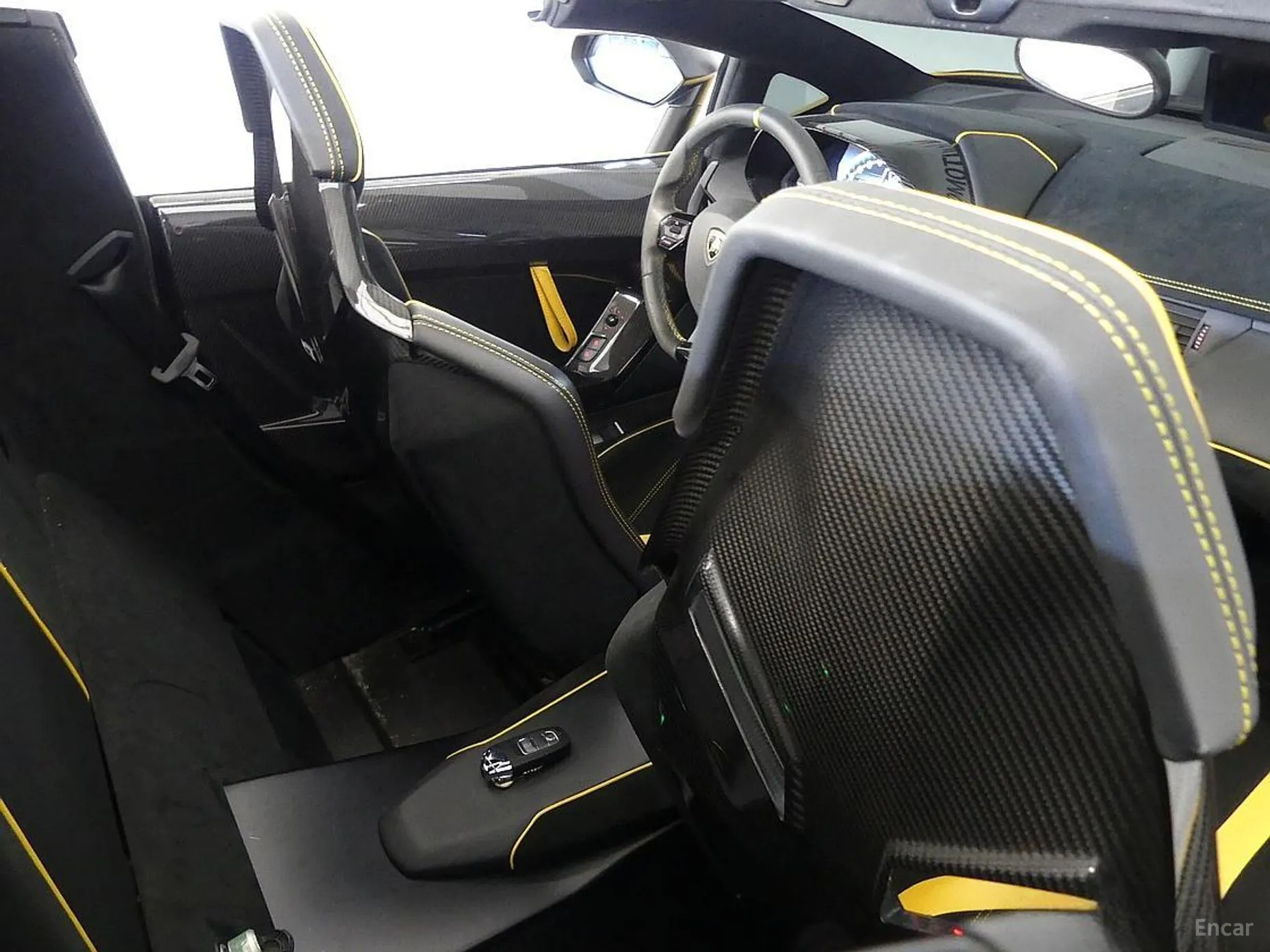 Lamborghini Aventador превью 14