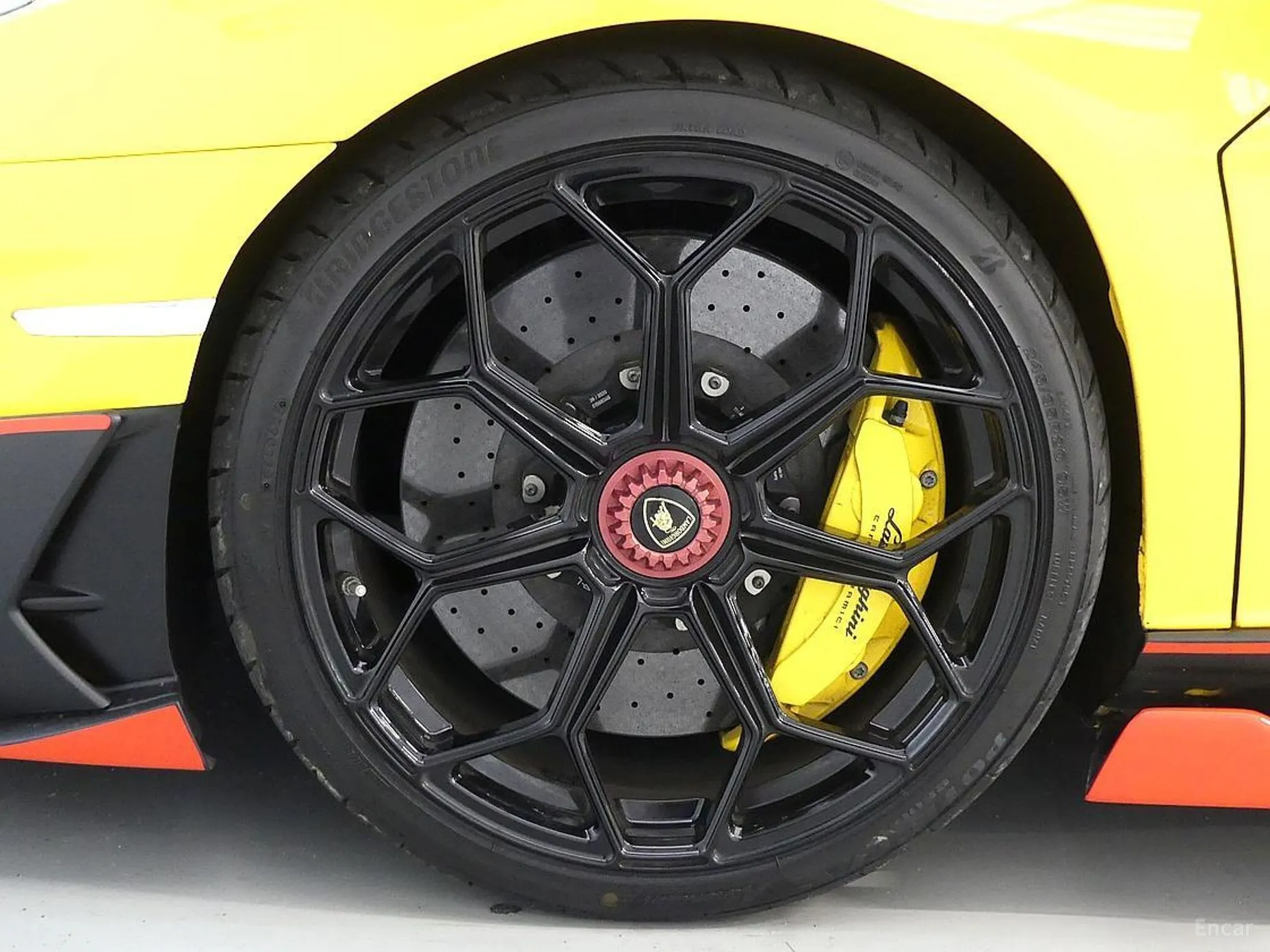 Lamborghini Aventador превью 4