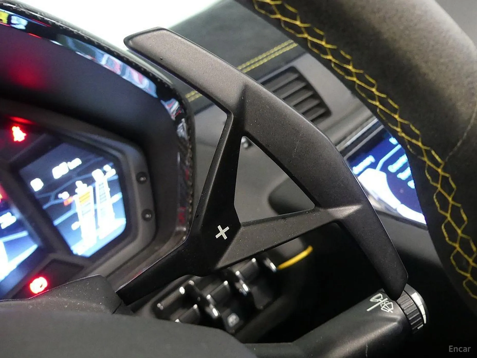 Lamborghini Aventador превью 8