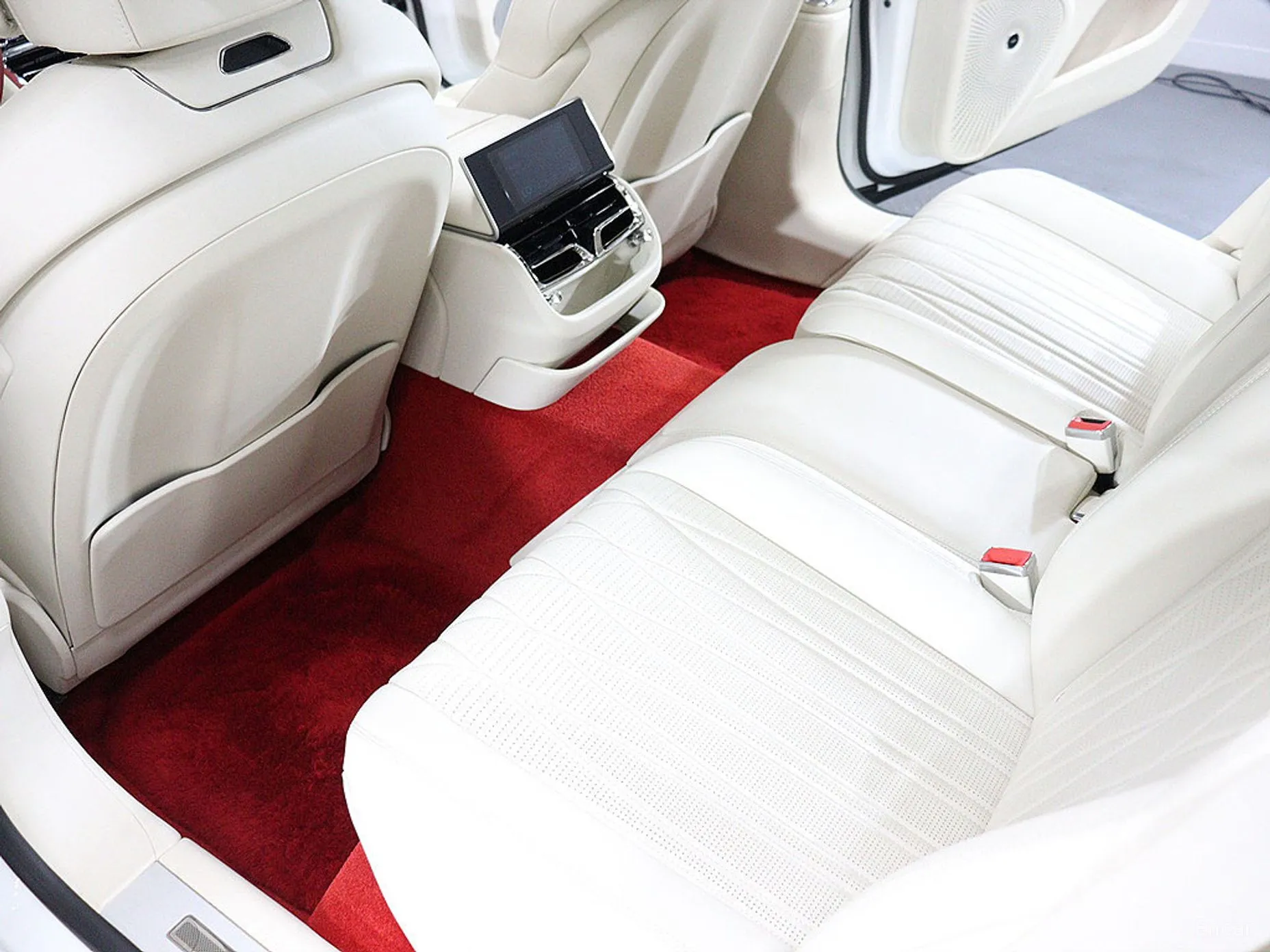 Bentley Flying Spur 3rd Generation превью 15
