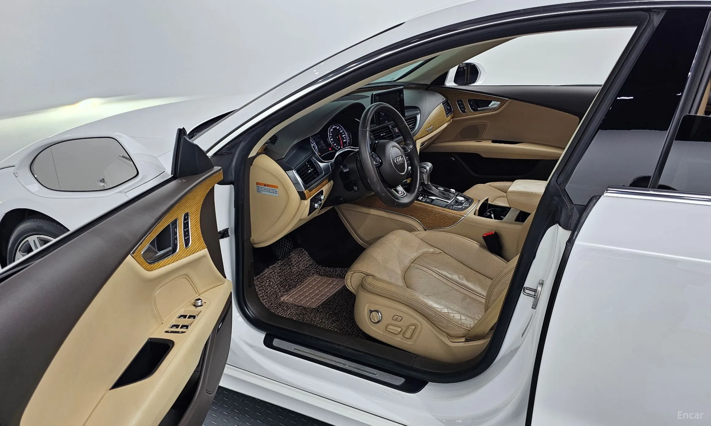 Audi A7 превью 10