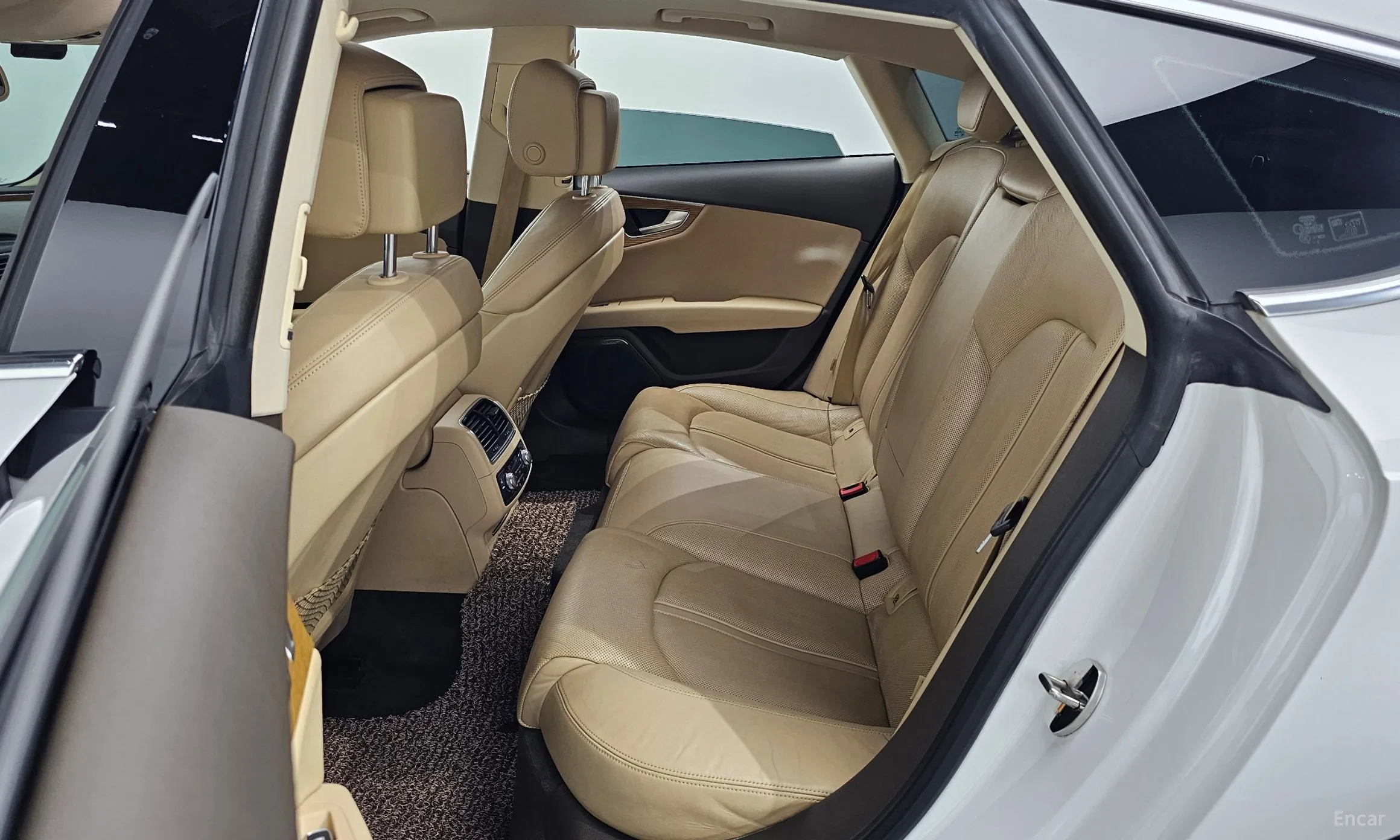 Audi A7 превью 12