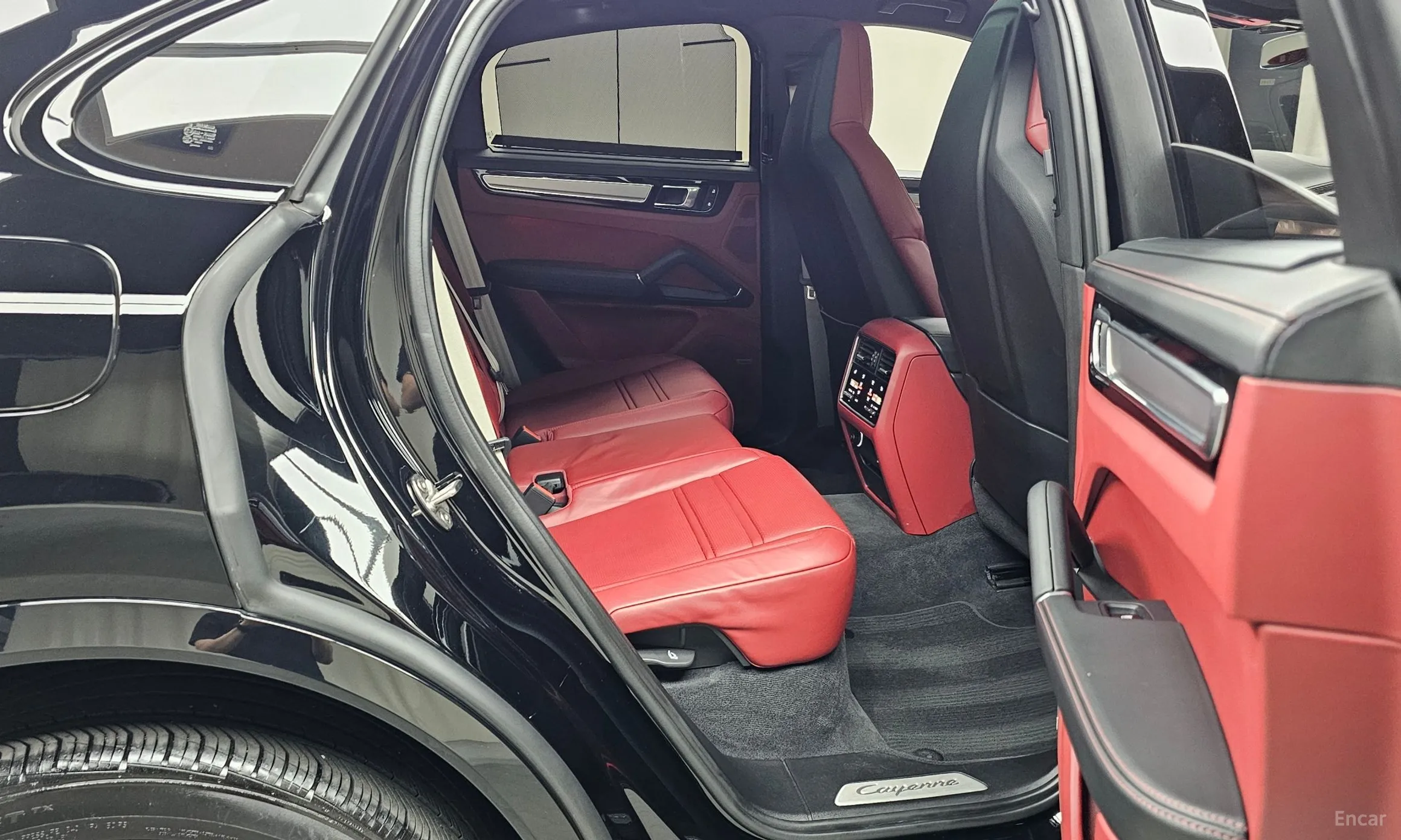 Porsche Cayenne (PO536) превью 11