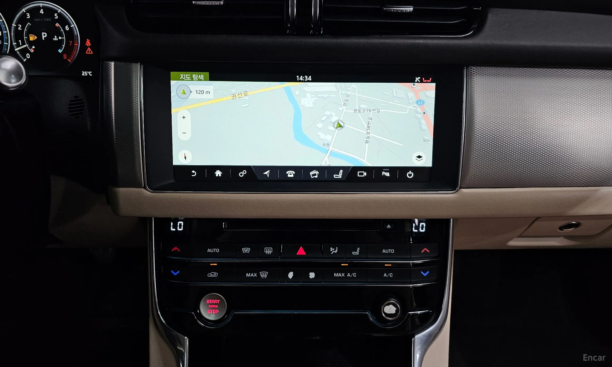 Jaguar XF (x260) превью 13