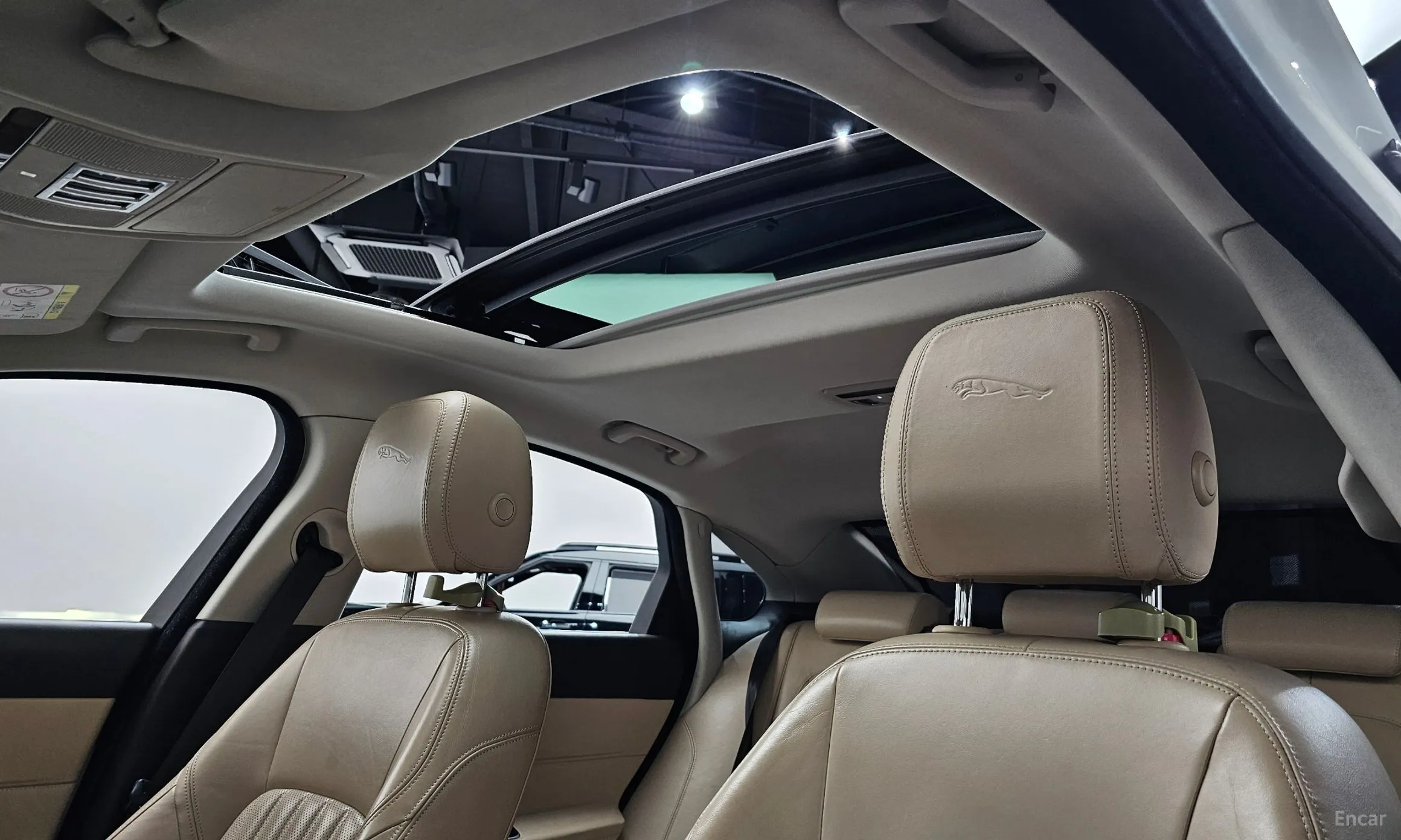 Jaguar XF (x260) превью 16