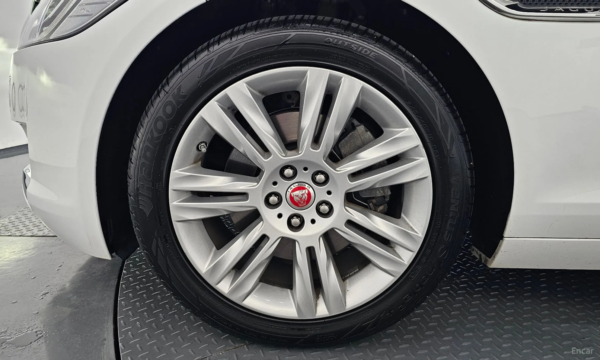 Jaguar XF (x260) превью 5