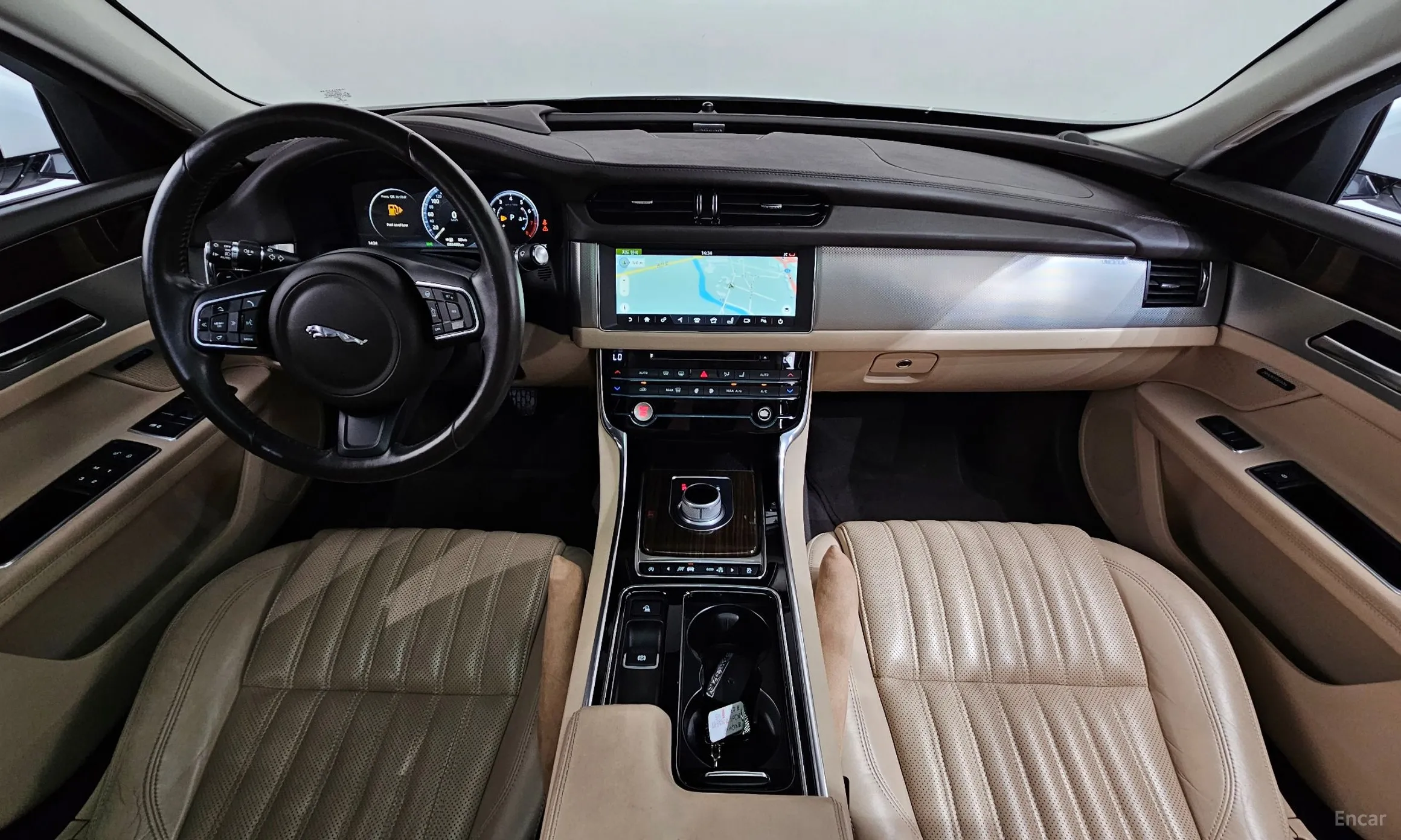 Jaguar XF (x260) превью 7
