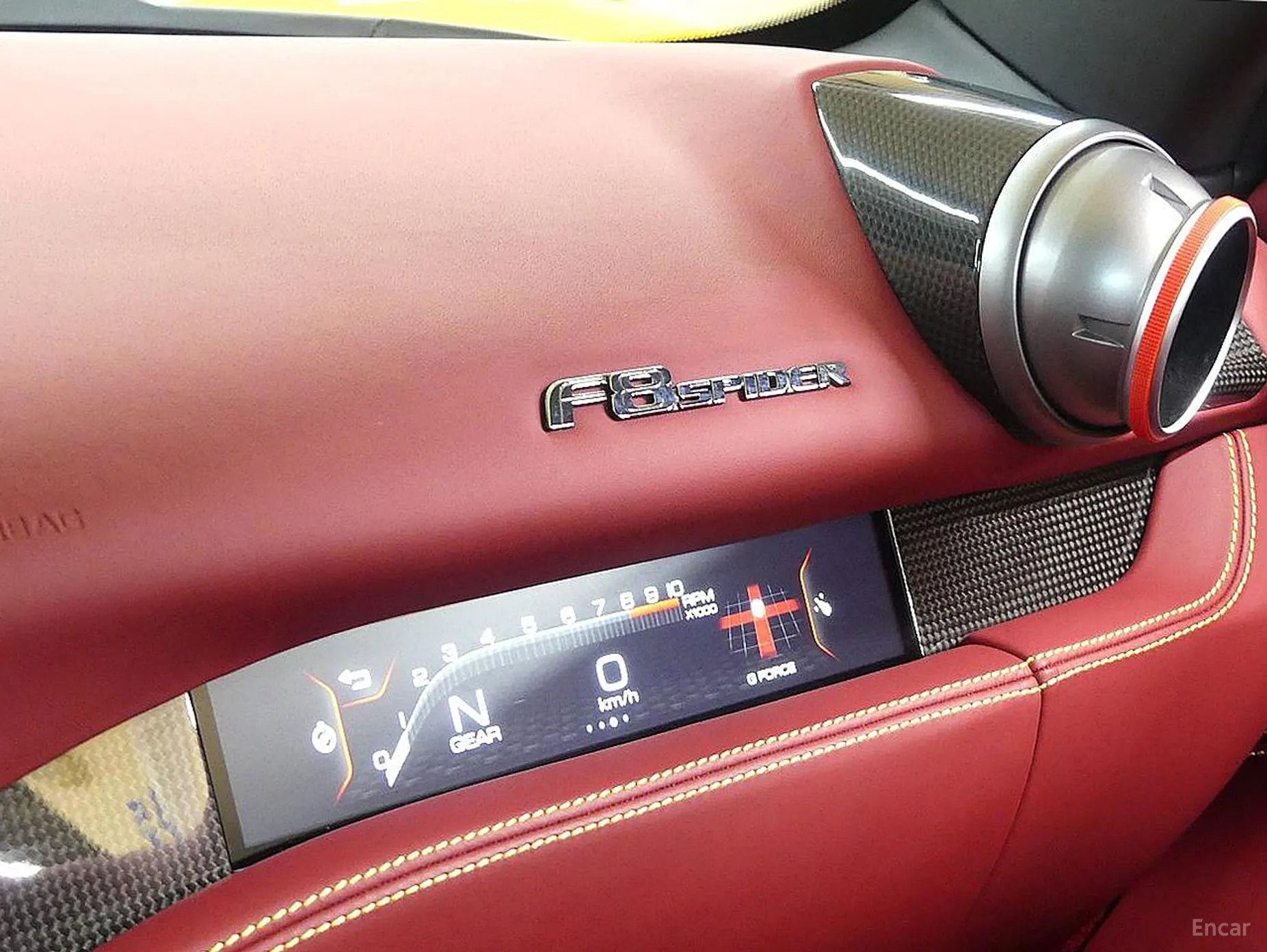 Ferrari F8 Spider превью 17
