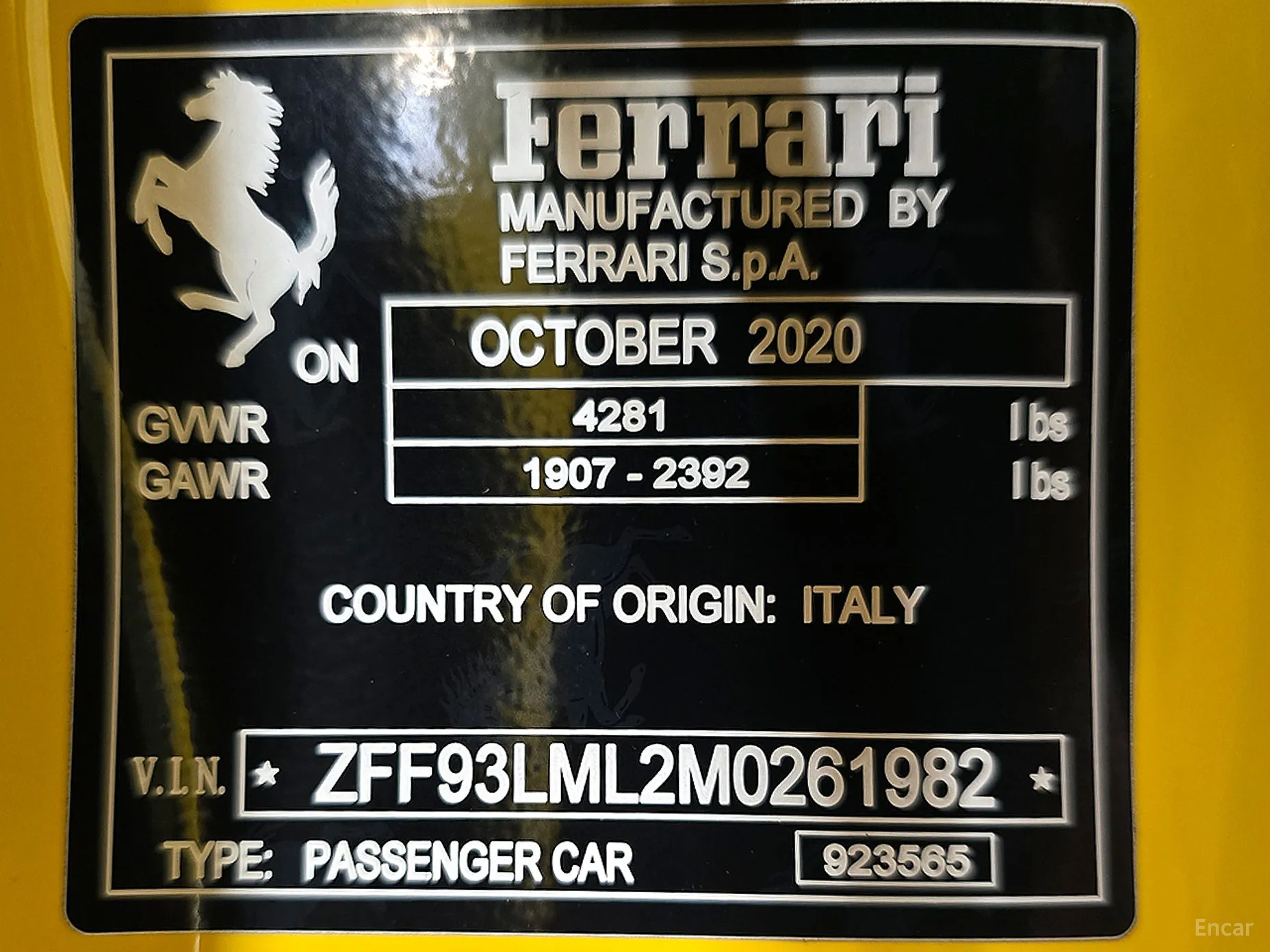 Ferrari F8 Spider превью 20