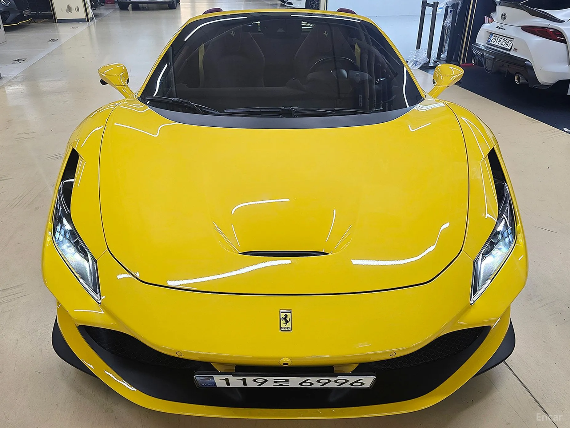 Ferrari F8 Spider превью 4