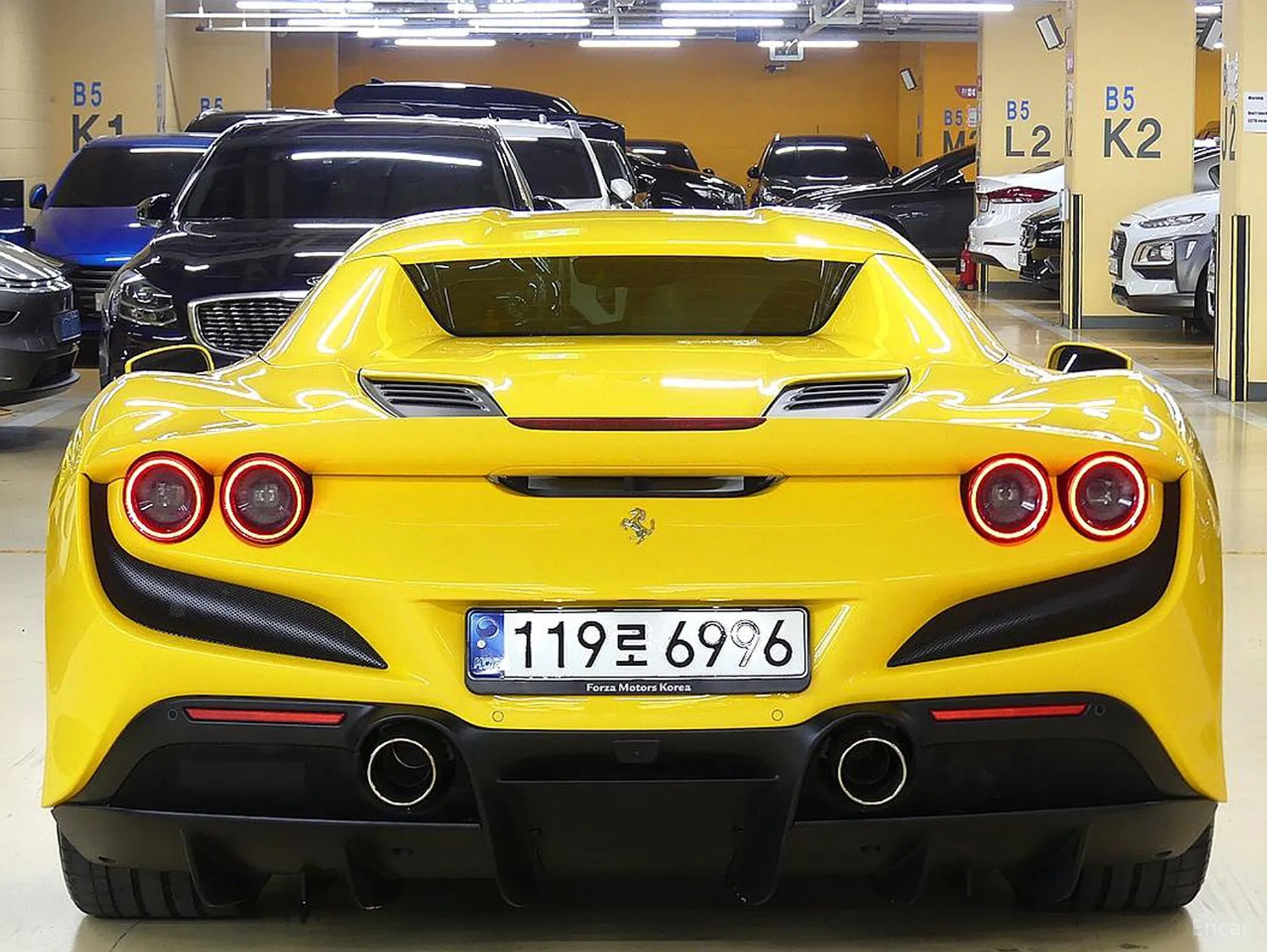 Ferrari F8 Spider превью 5