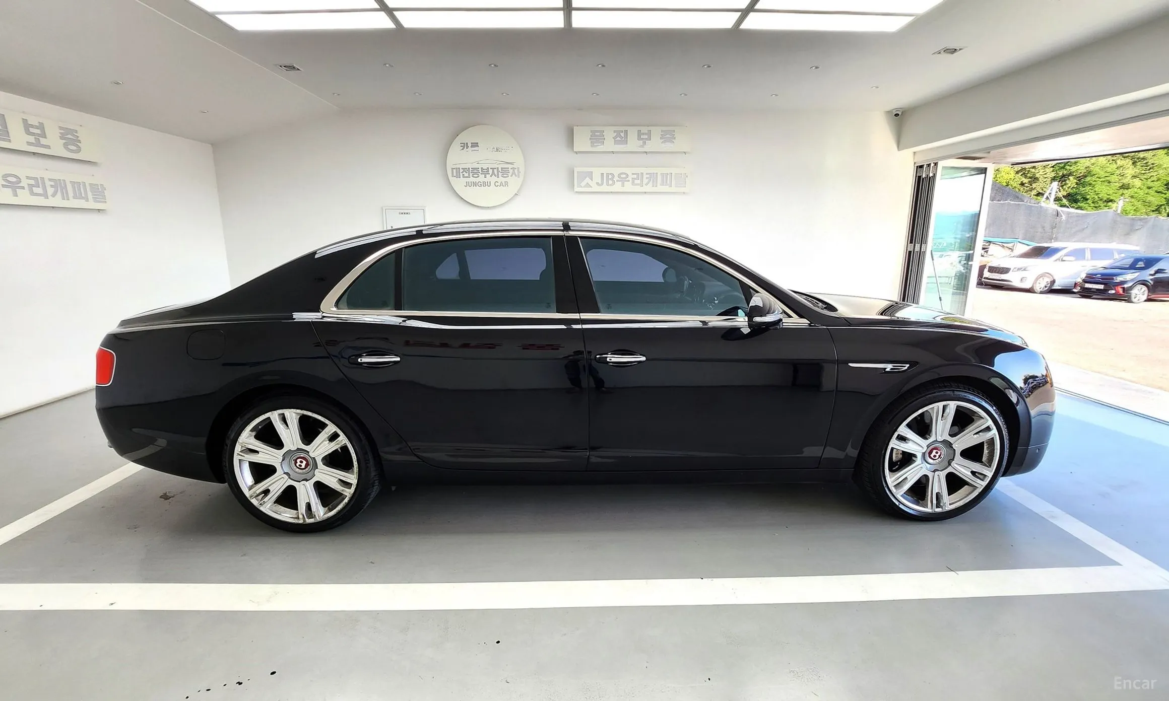 Bentley Flying Spur 2nd Generation превью 8