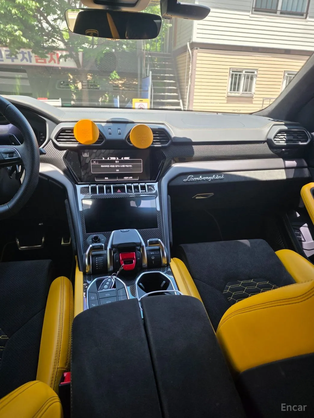 Lamborghini Urus превью 11