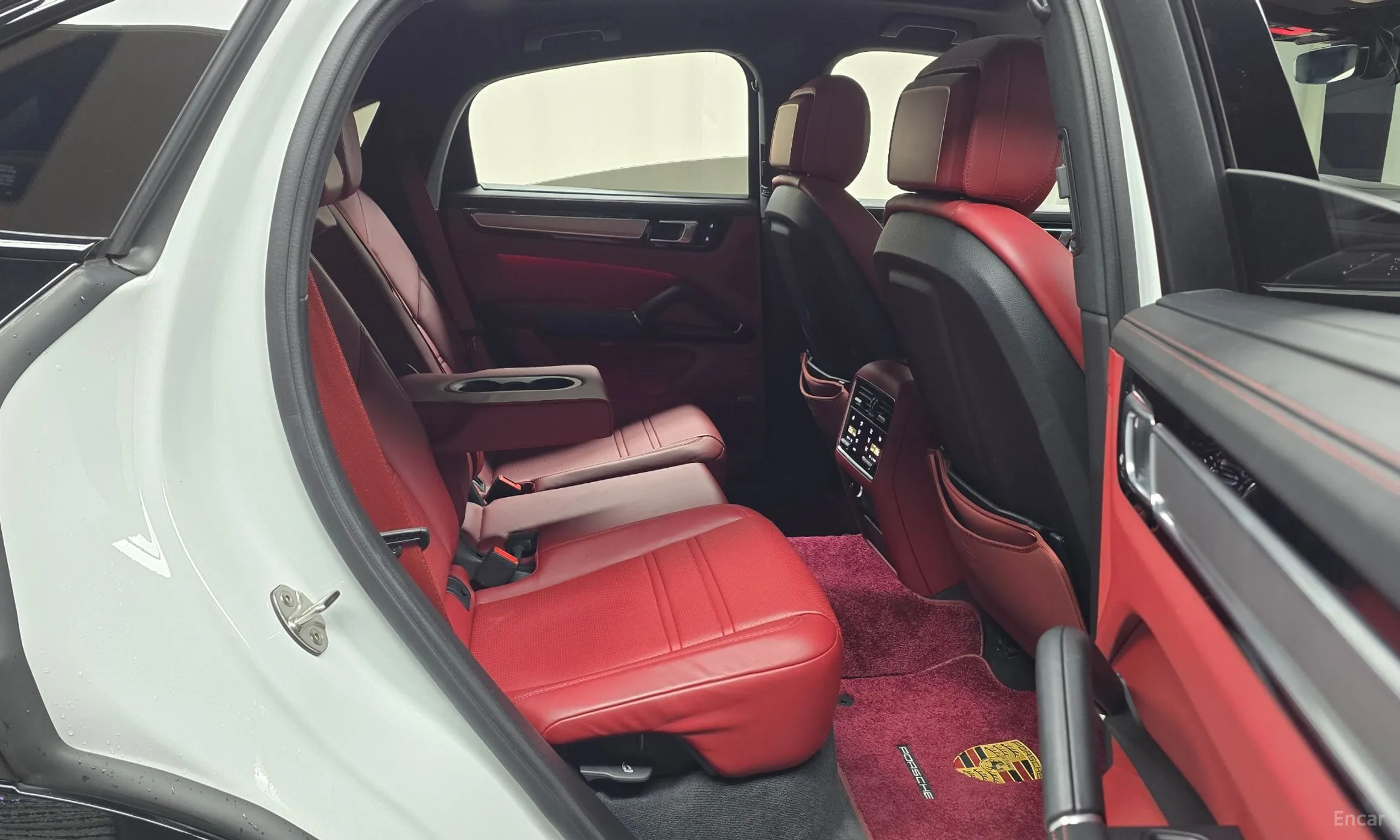 Porsche Cayenne (PO536) превью 11