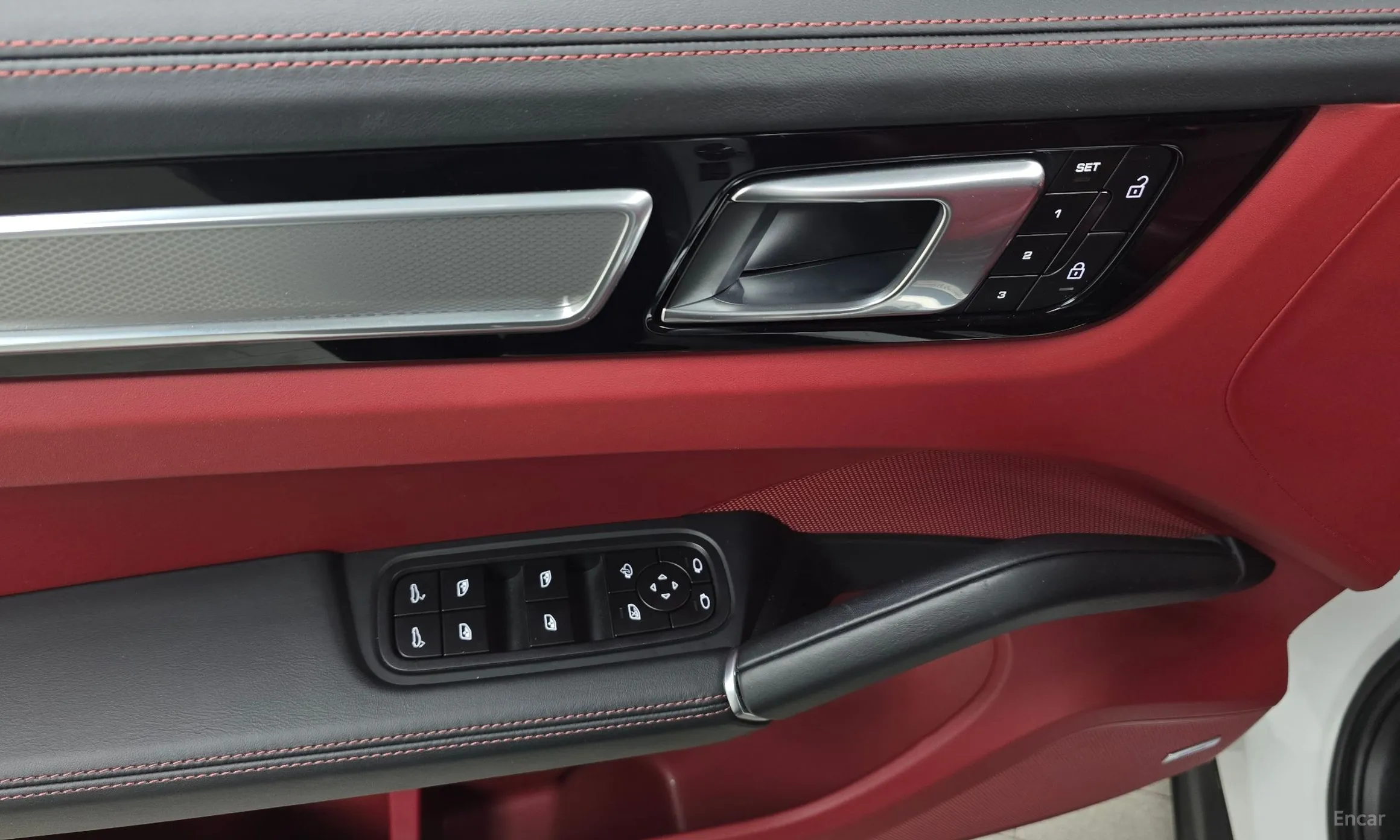 Porsche Cayenne (PO536) превью 18