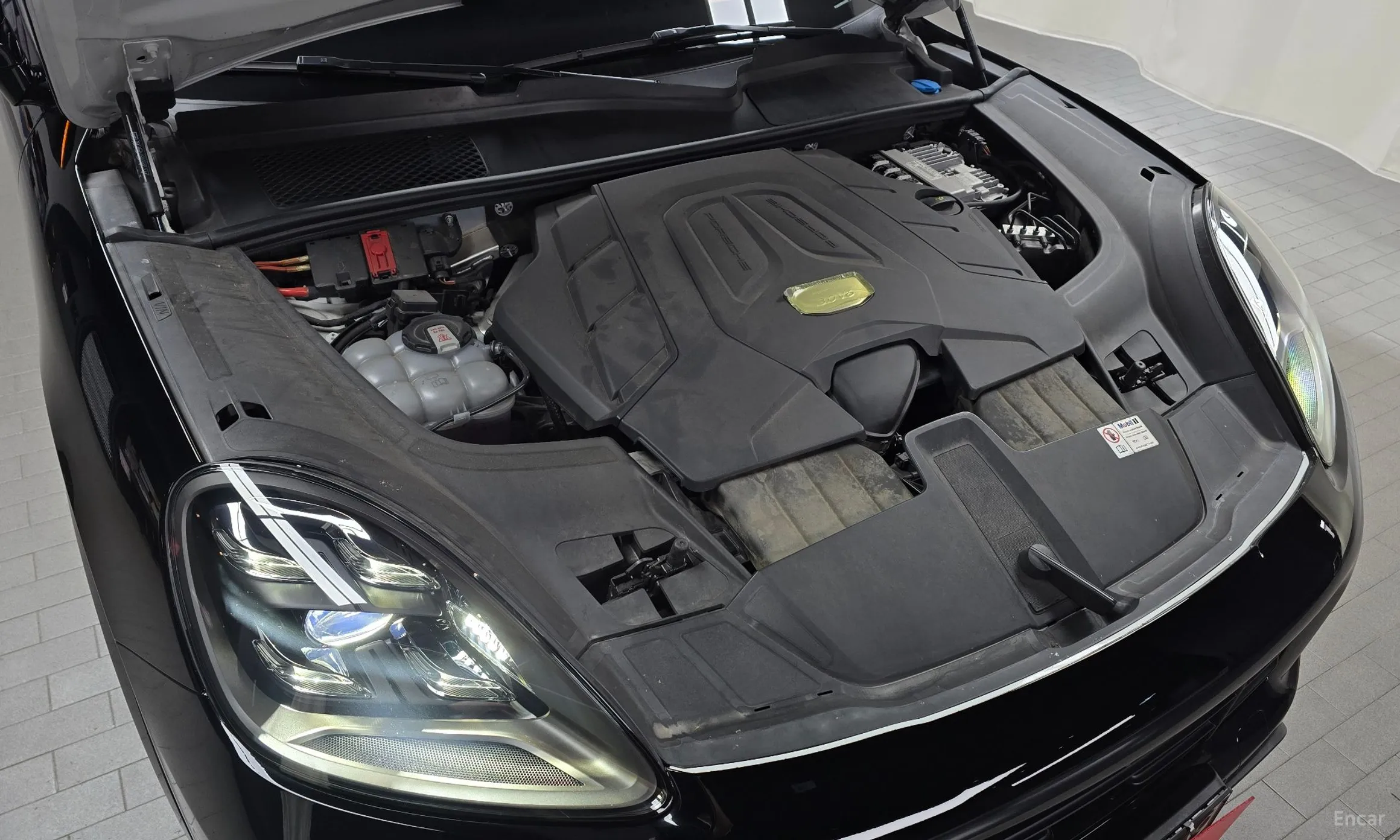 Porsche Cayenne (PO536) превью 6