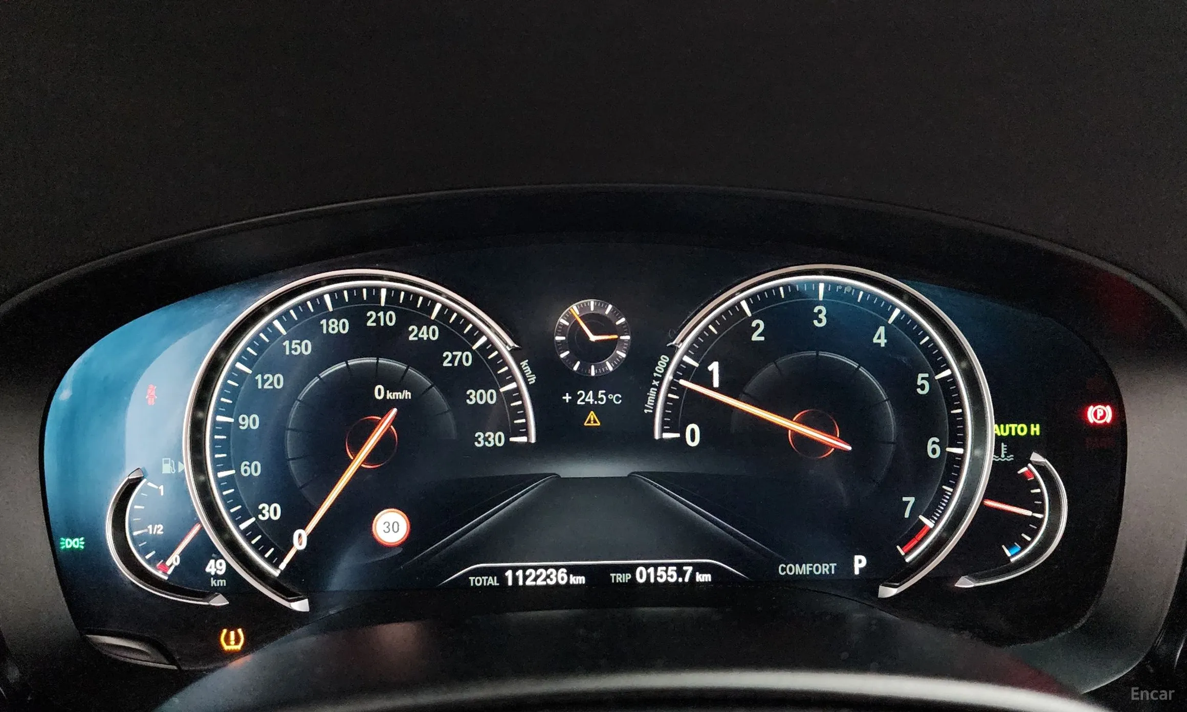BMW 5 Series (G30) превью 8