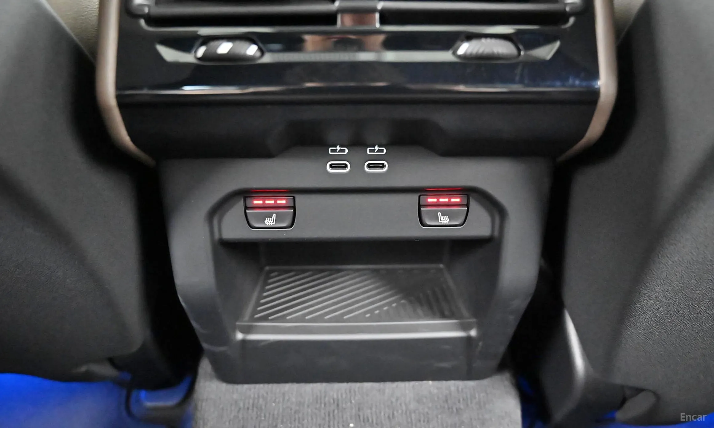 BMW 5 Series (G60) превью 16