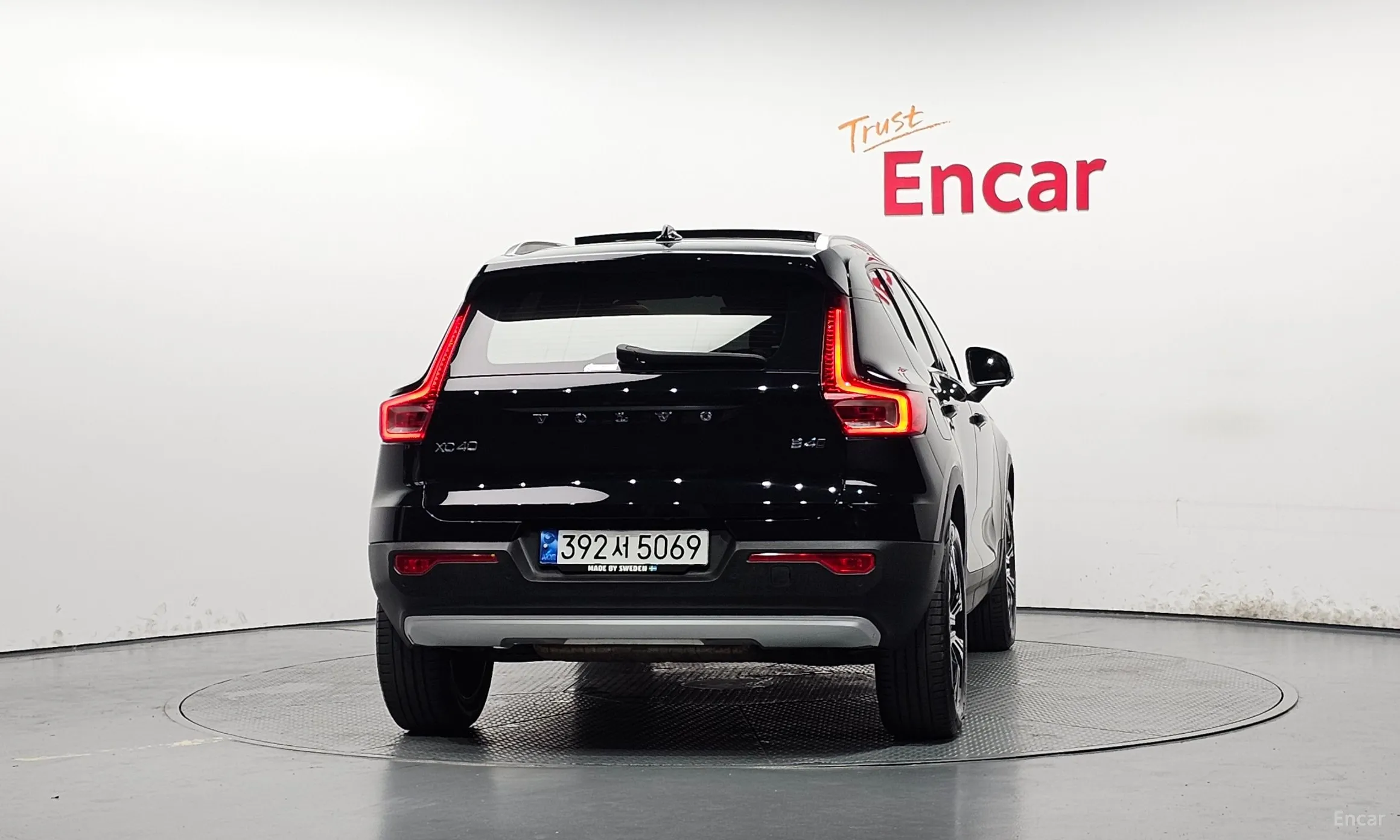 Volvo XC40 превью 4