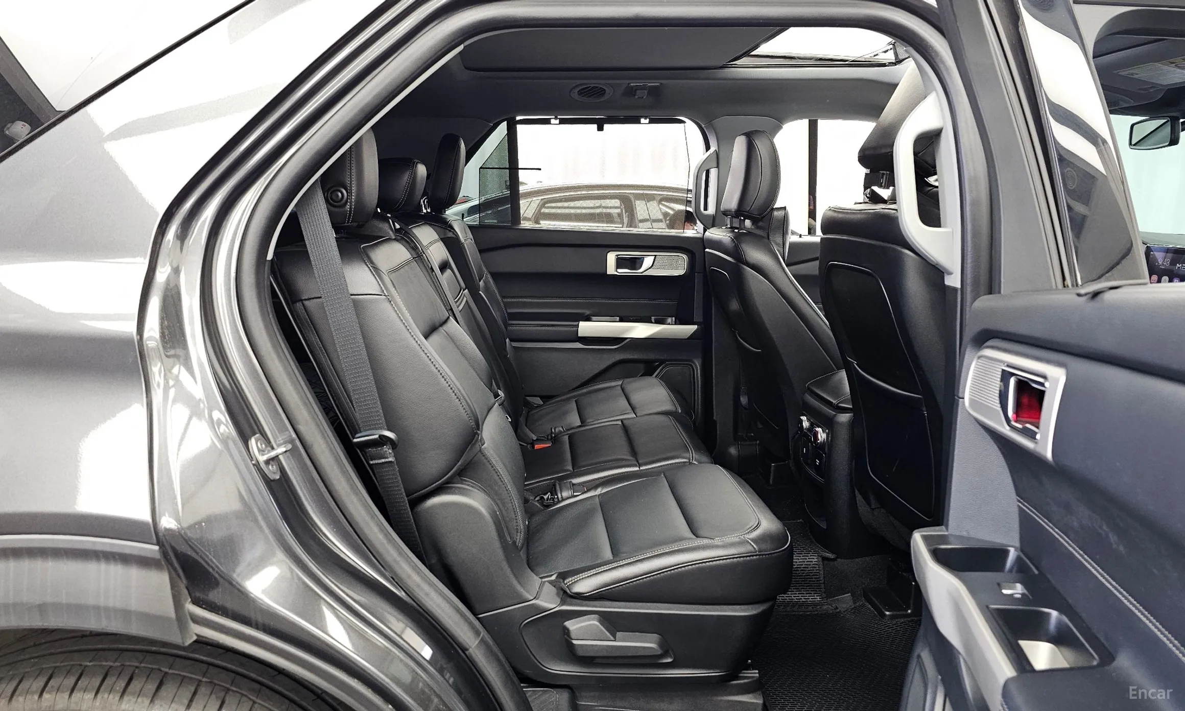 Ford Explorer 6th Generation превью 12