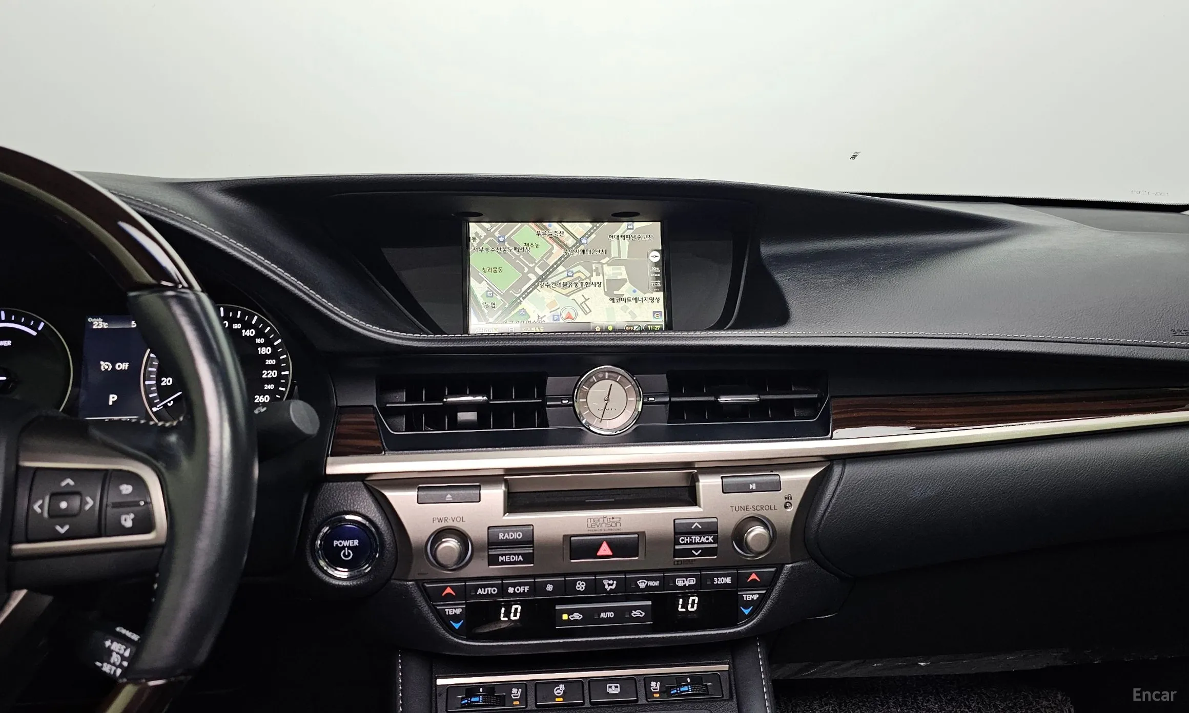 Lexus New ES300h превью 13